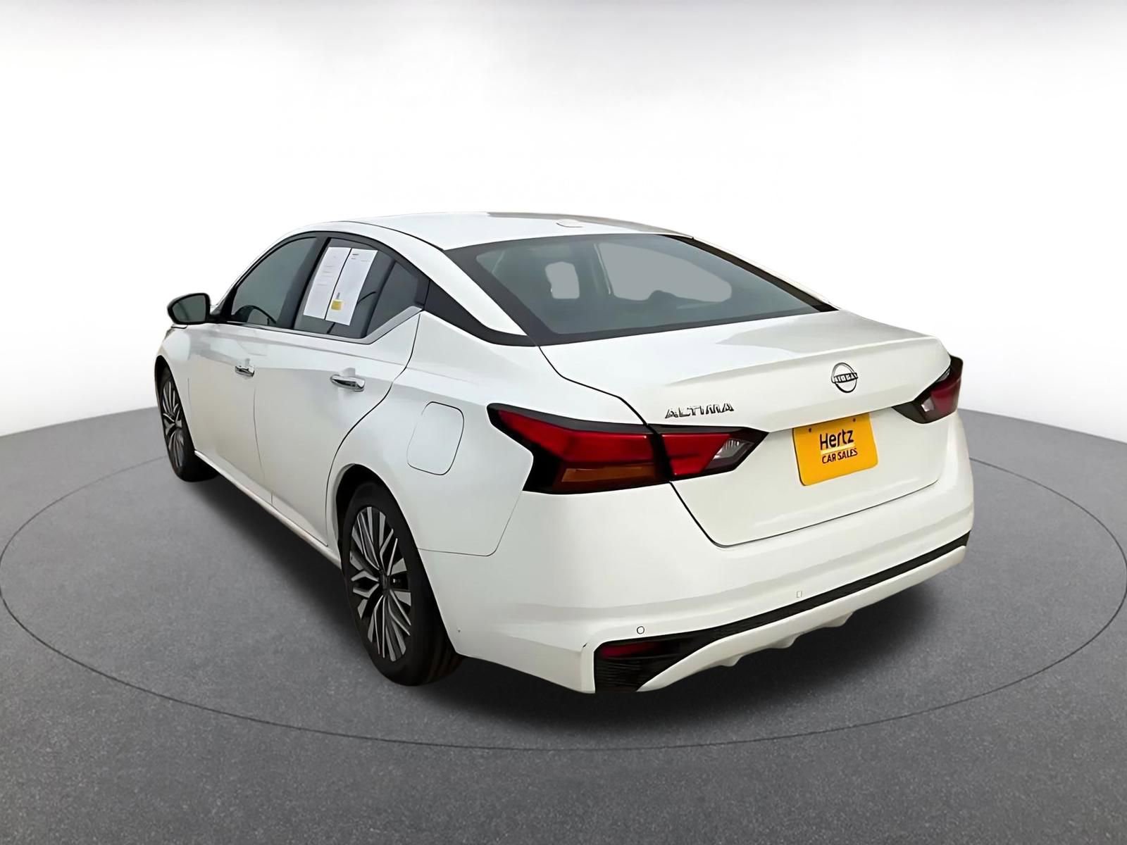 Thumbnail: 2025 Nissan Altima - 12