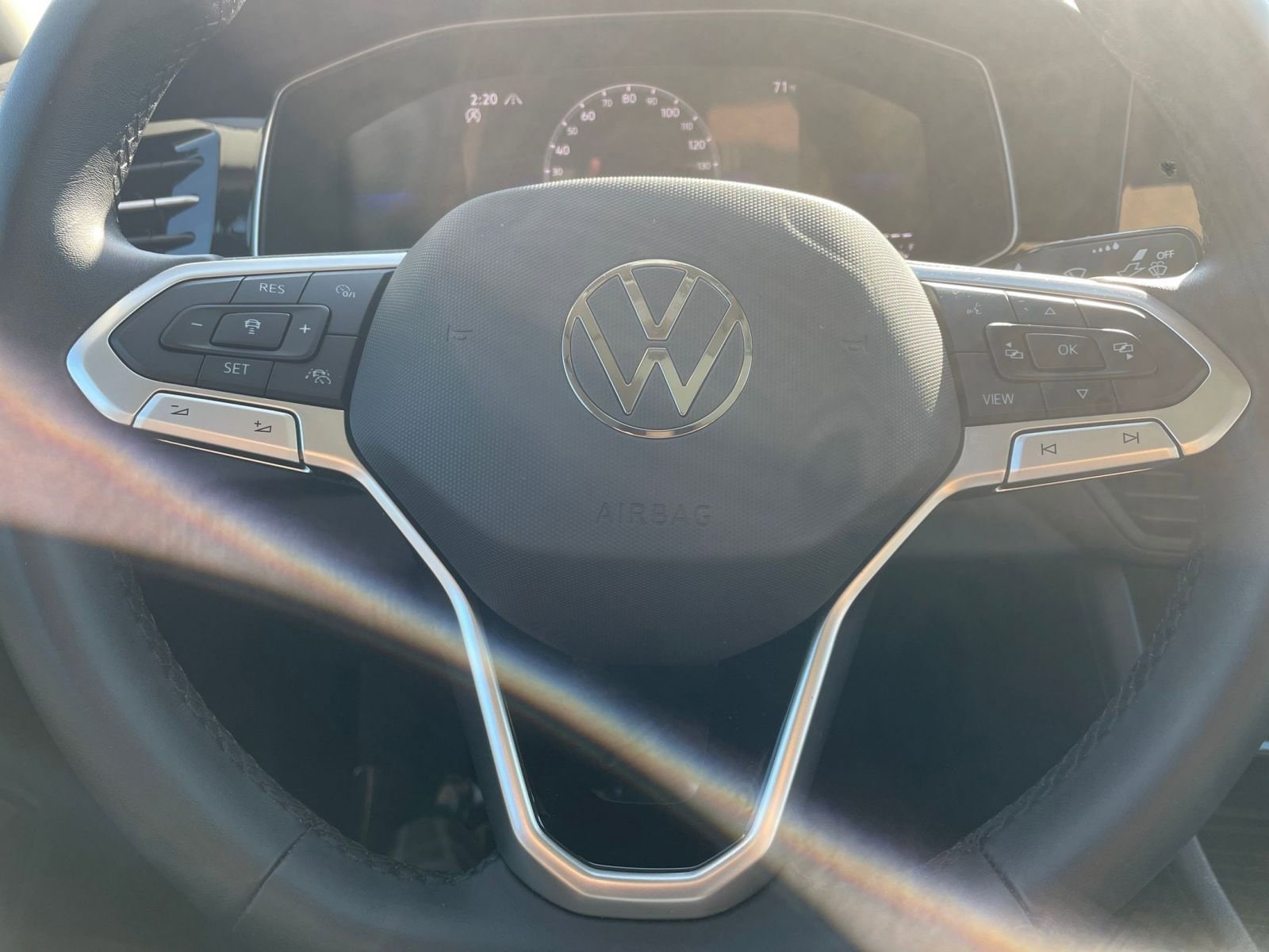 Thumbnail: 2025 Volkswagen Jetta - 25