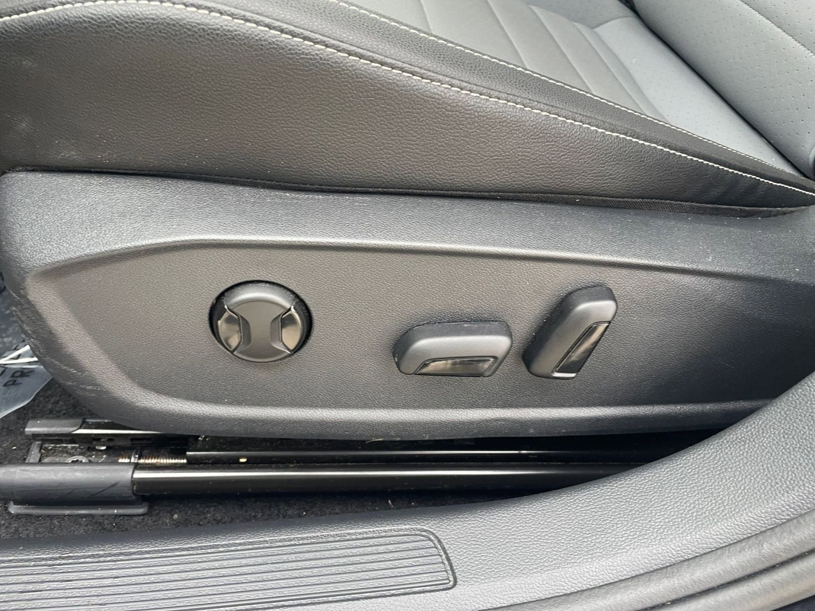 Thumbnail: 2025 Volkswagen Jetta - 22