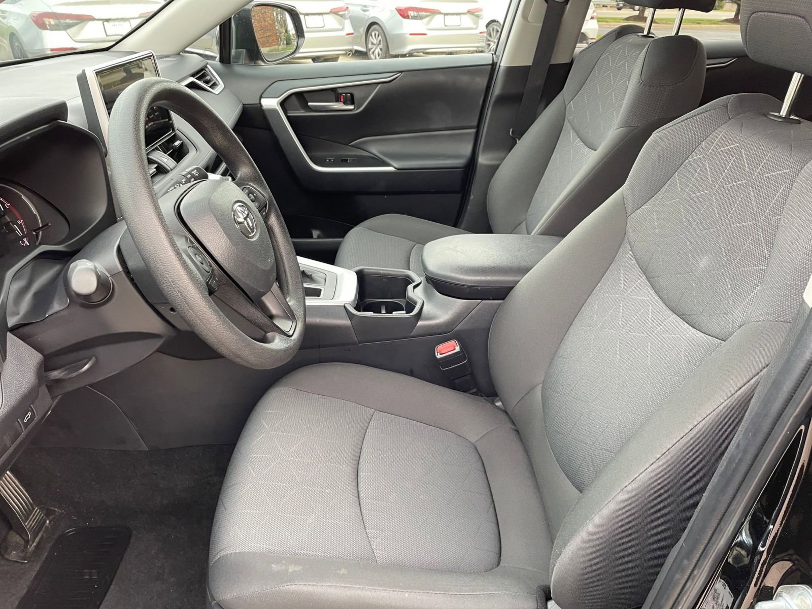 Thumbnail: 2025 Toyota RAV4 - 27