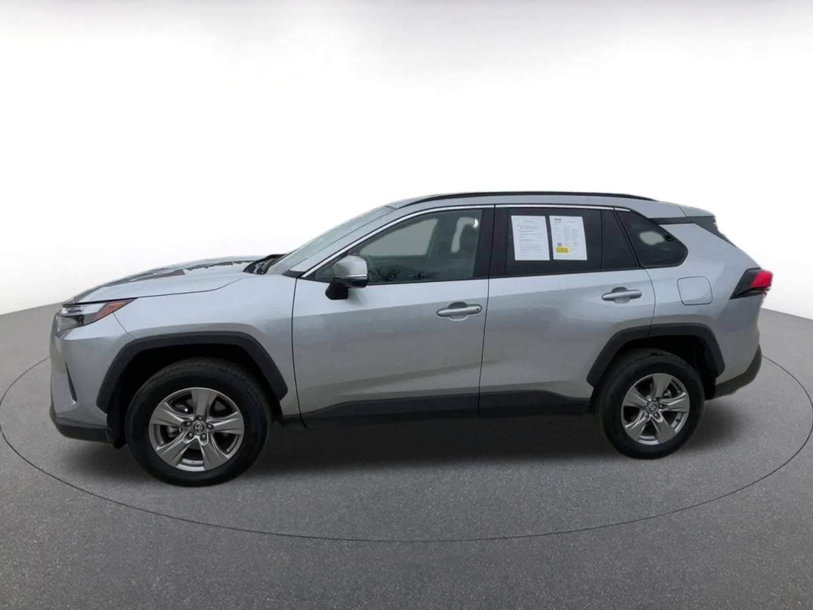 Thumbnail: 2025 Toyota RAV4 - 9