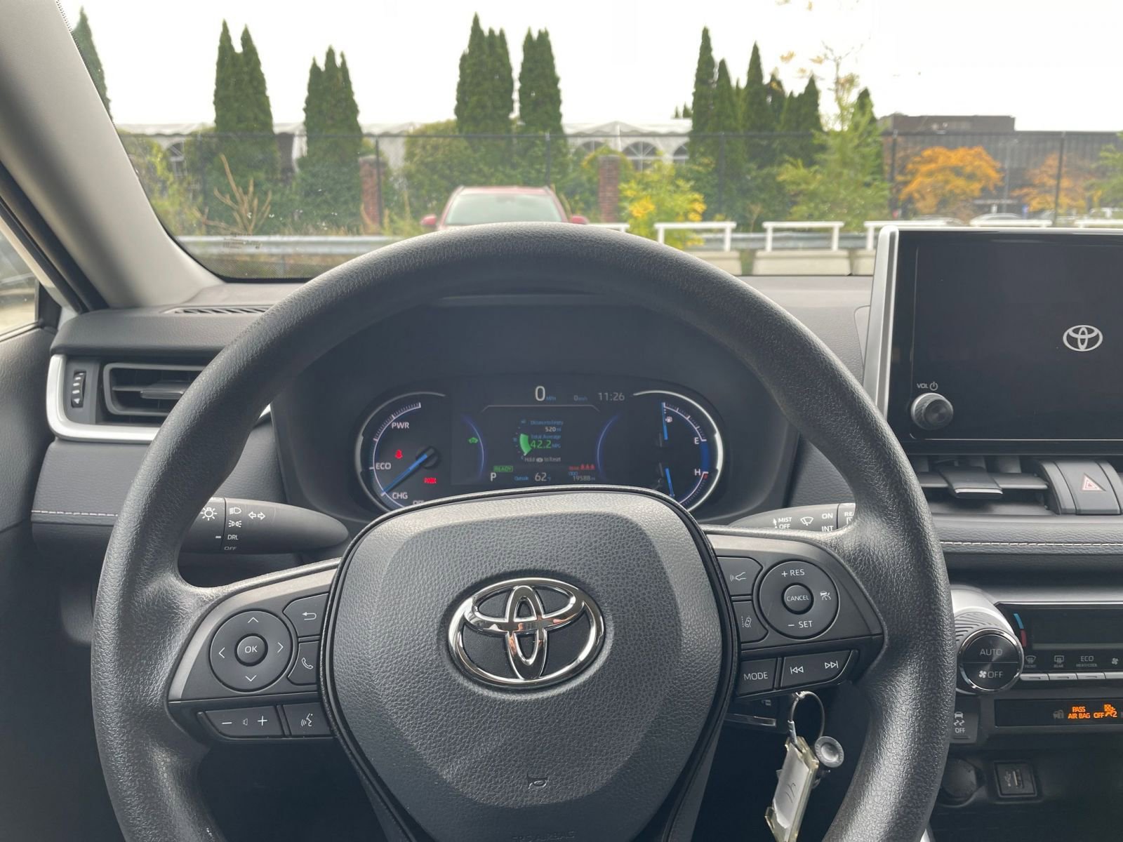 Thumbnail: 2025 Toyota RAV4 - 34