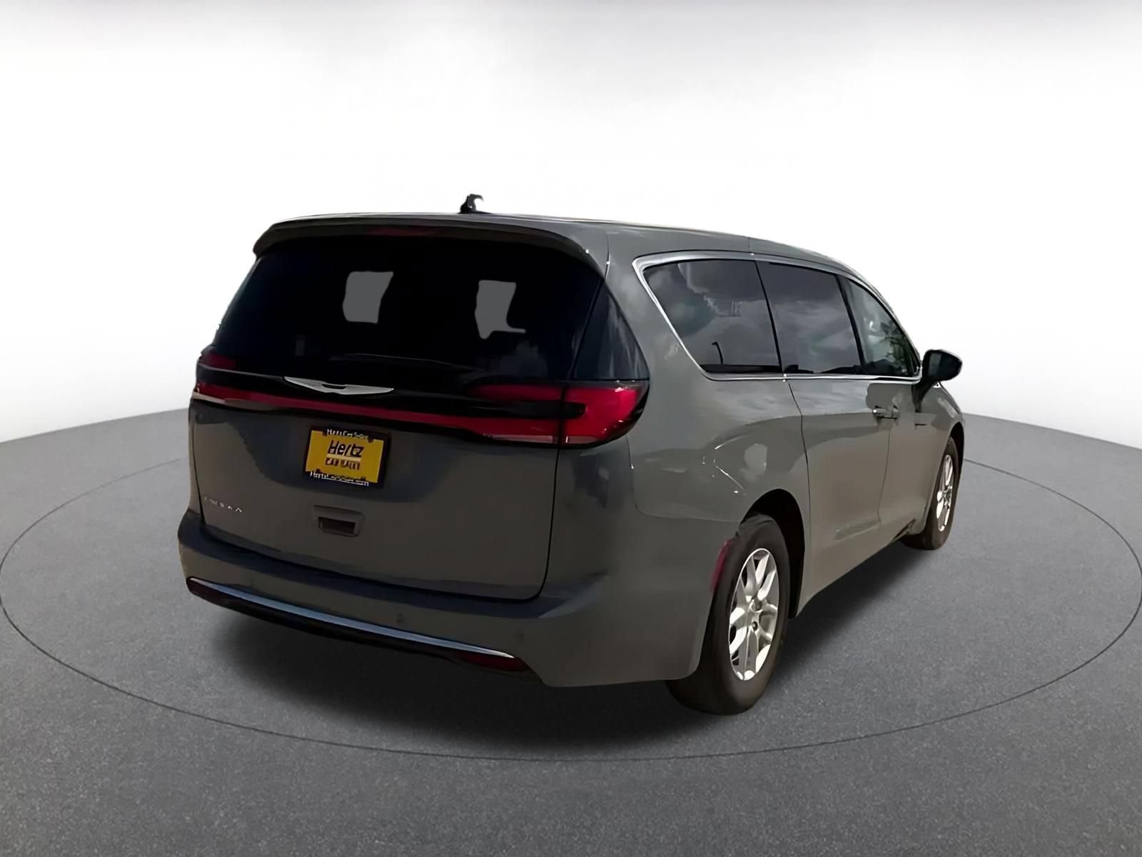 Thumbnail: 2025 Chrysler Pacifica - 11