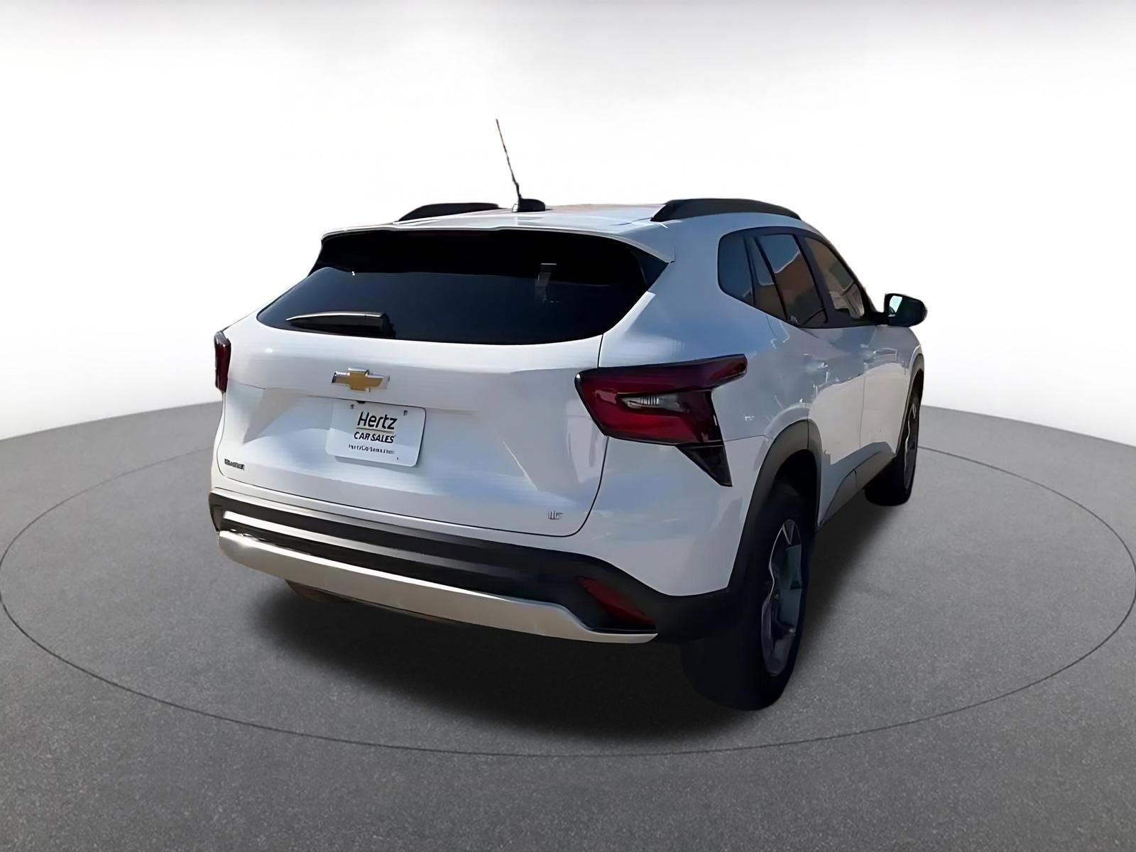 Thumbnail: 2025 Chevrolet Trax - 15