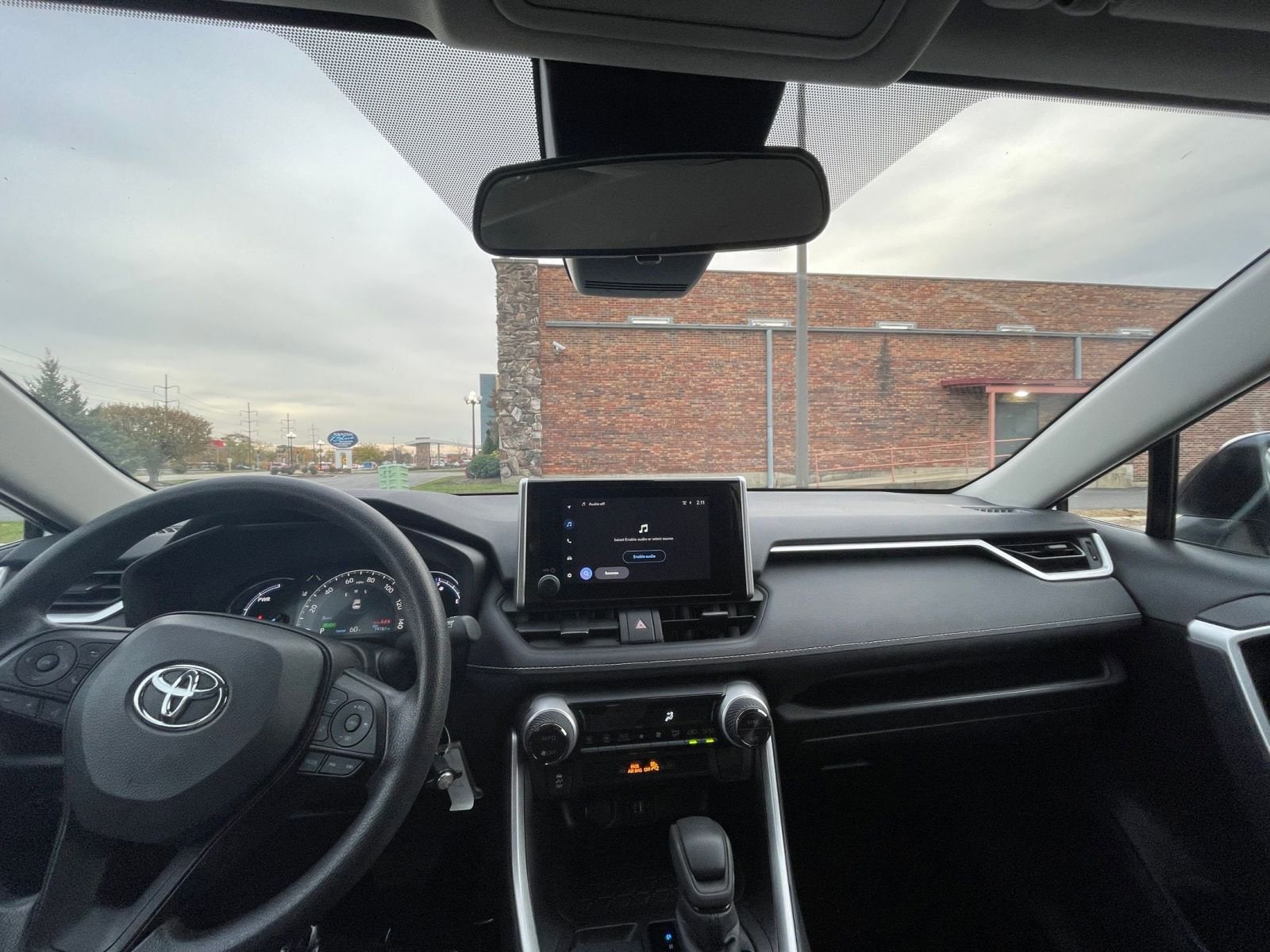 Thumbnail: 2025 Toyota RAV4 - 33