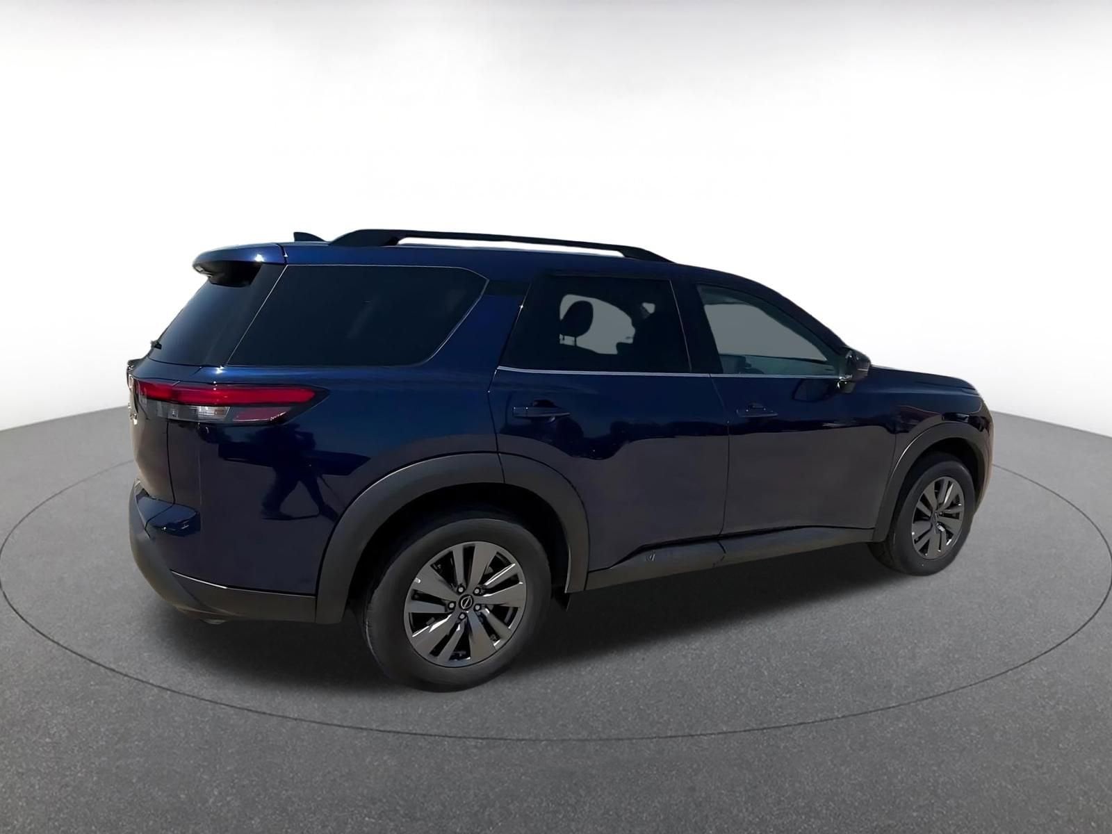 Thumbnail: 2025 Nissan Pathfinder - 15