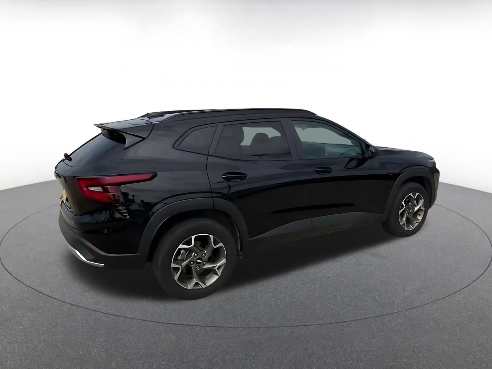 Thumbnail: 2025 Chevrolet Trax - 11