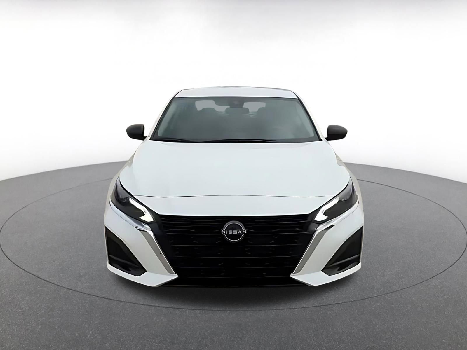 Thumbnail: 2025 Nissan Altima - 4