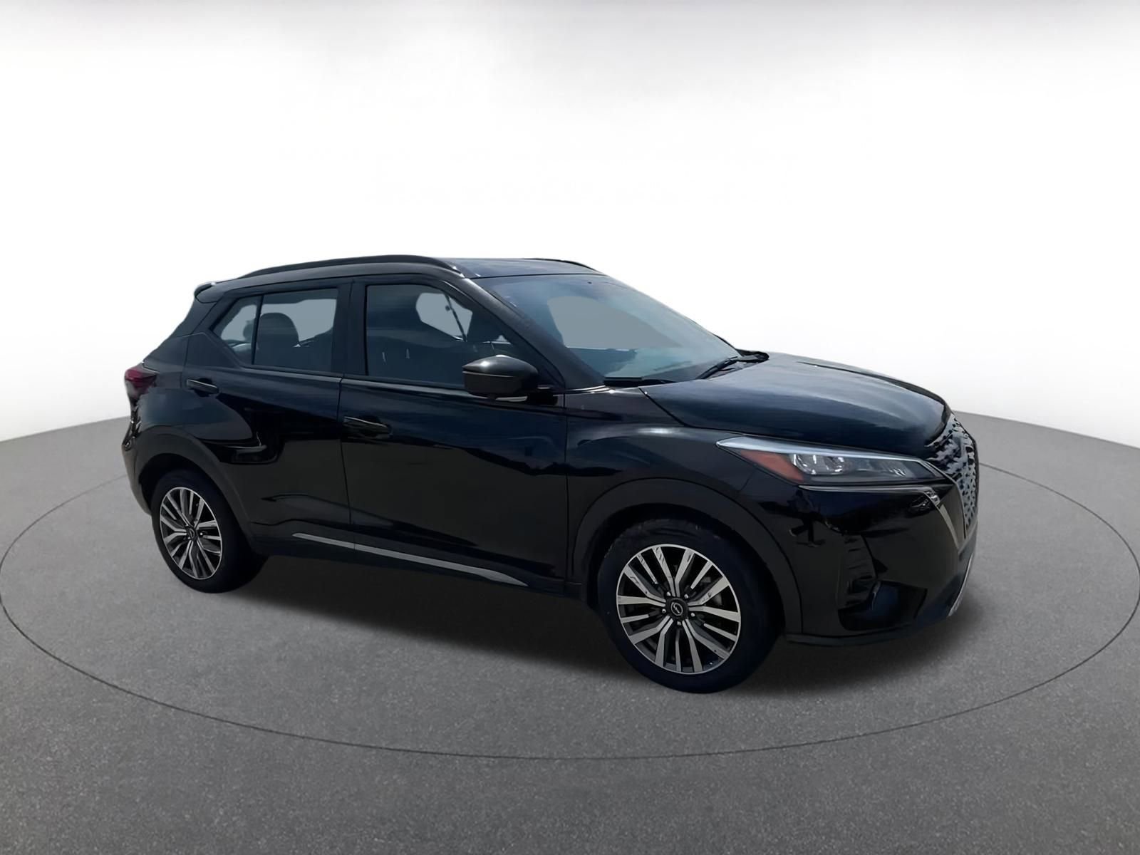 Thumbnail: 2024 Nissan Kicks - 2