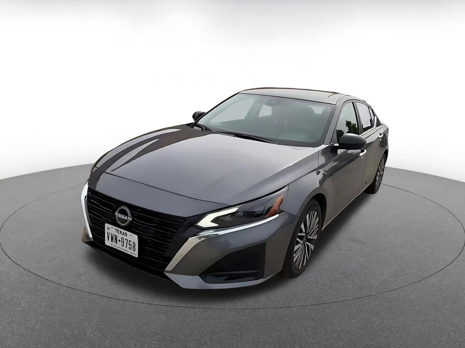 Thumbnail: 2025 Nissan Altima - 7