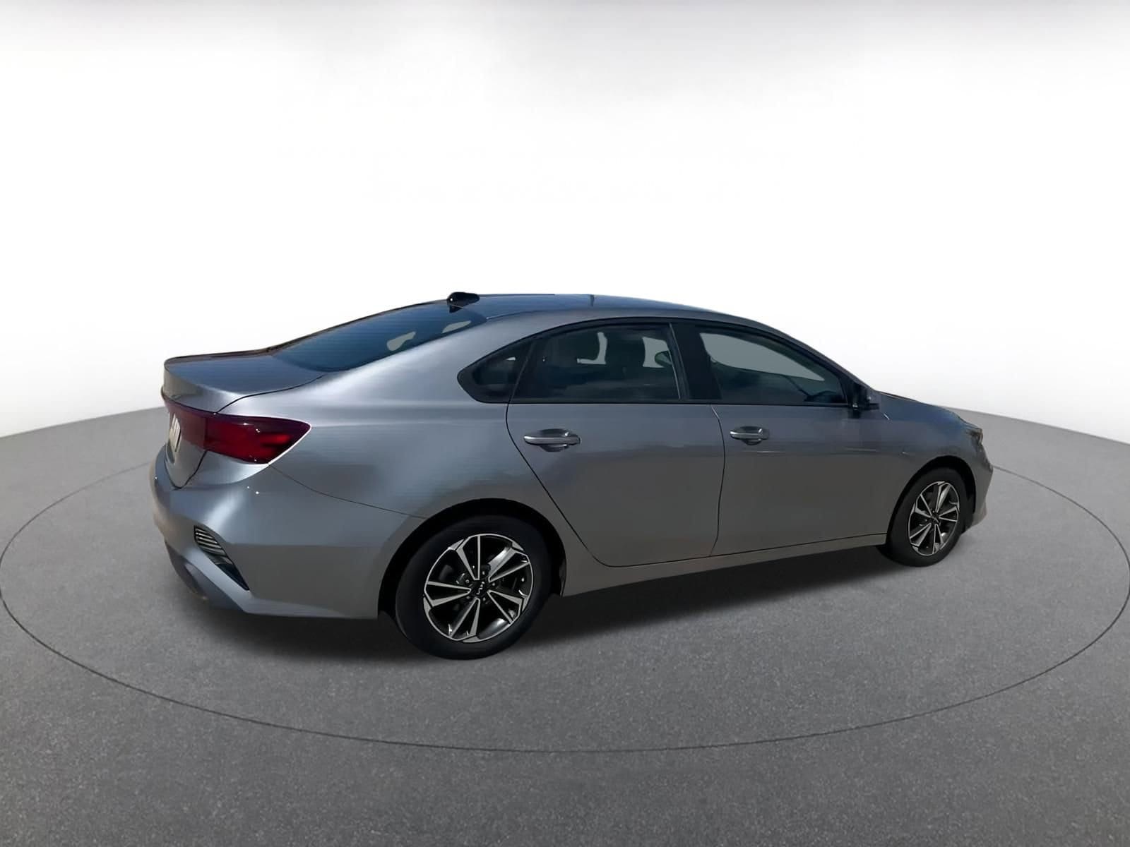 Thumbnail: 2023 Kia Forte - 15