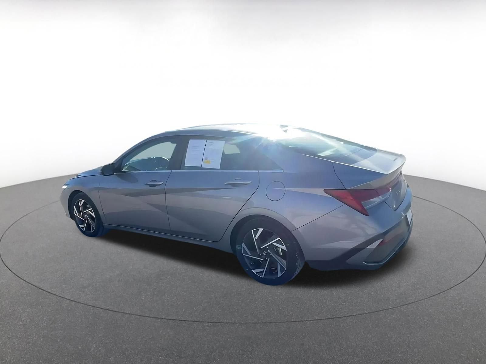 Thumbnail: 2025 Hyundai Elantra - 10