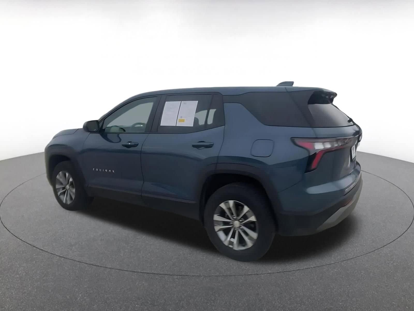 Thumbnail: 2025 Chevrolet Equinox - 10