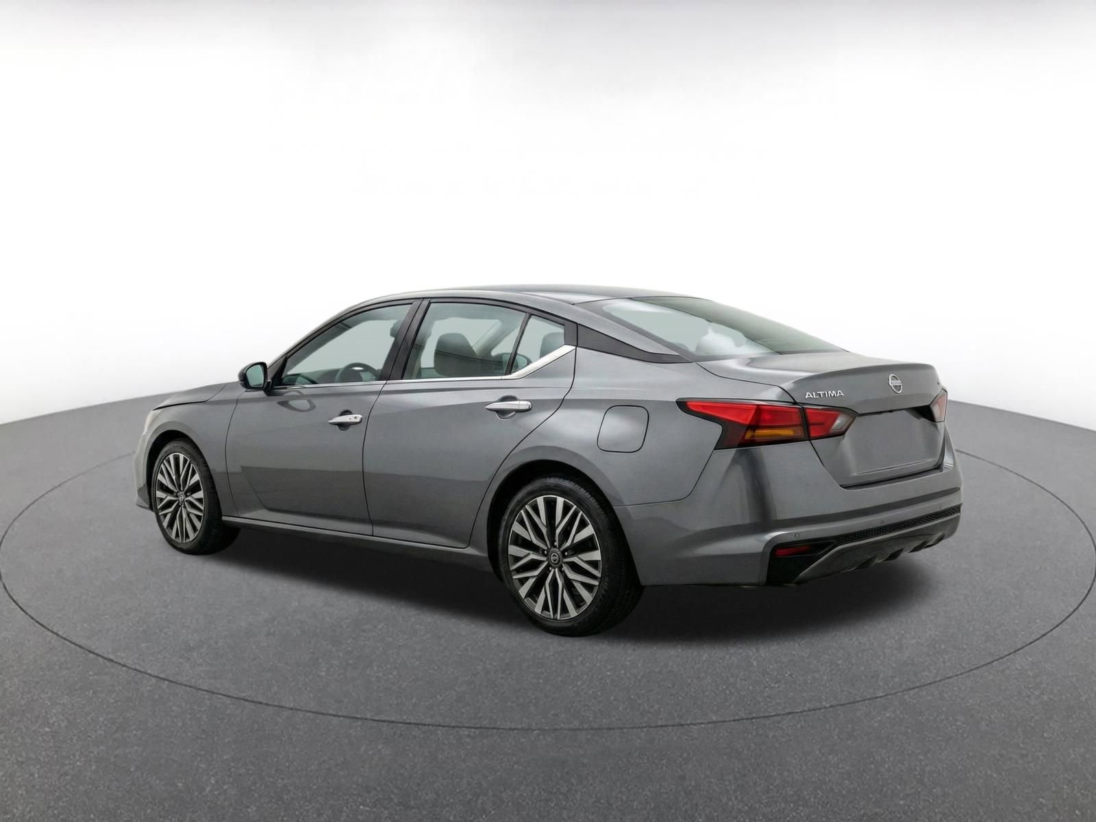 Thumbnail: 2025 Nissan Altima - 7