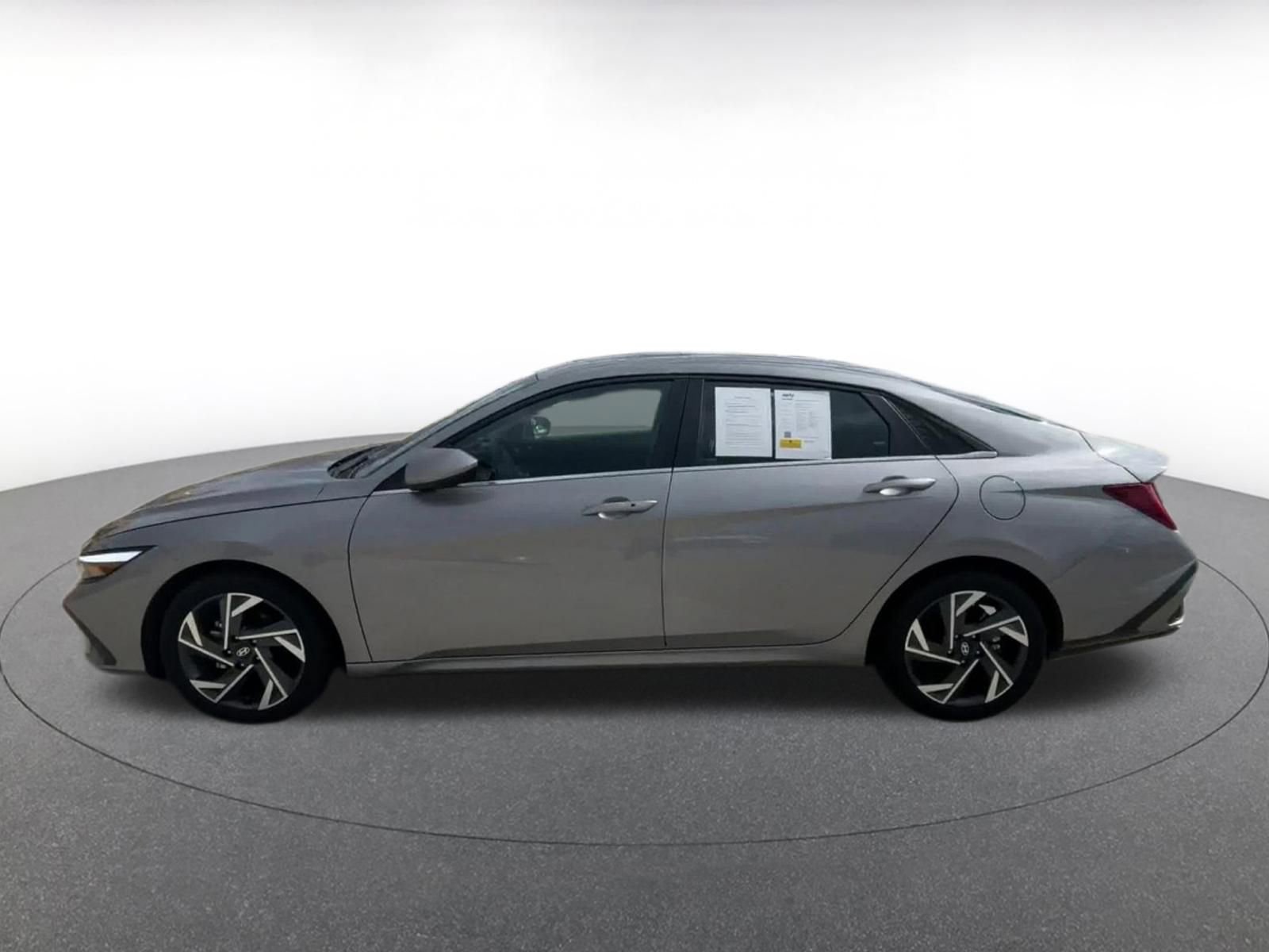 Thumbnail: 2025 Hyundai Elantra - 9