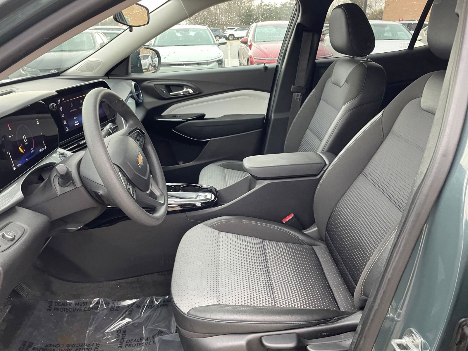 Thumbnail: 2025 Chevrolet Trax - 25