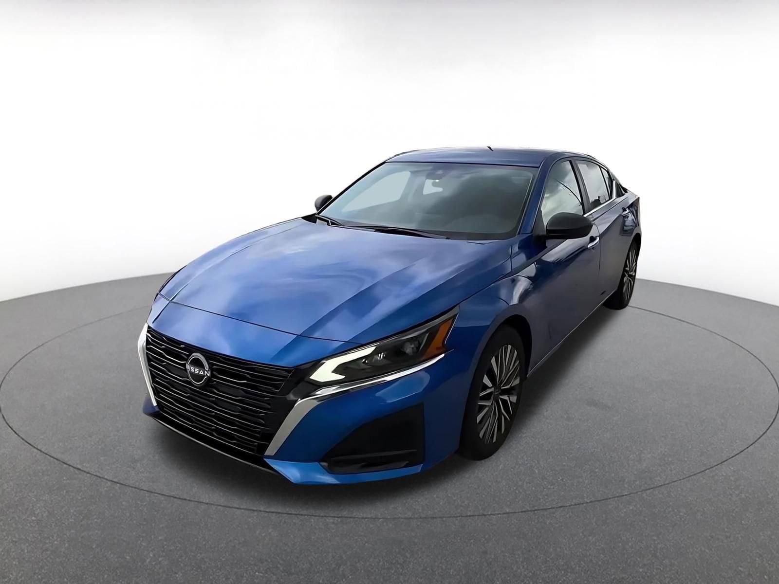 Thumbnail: 2025 Nissan Altima - 7
