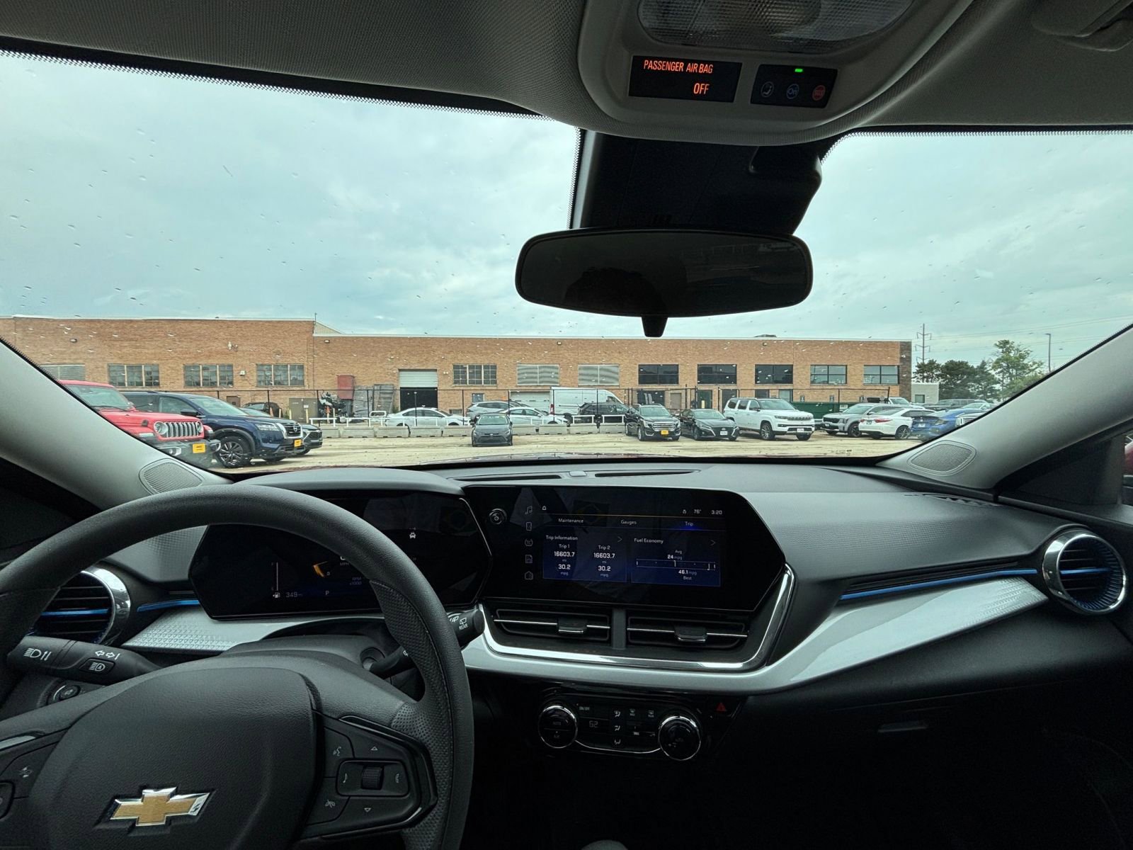 Thumbnail: 2025 Chevrolet Trax - 31