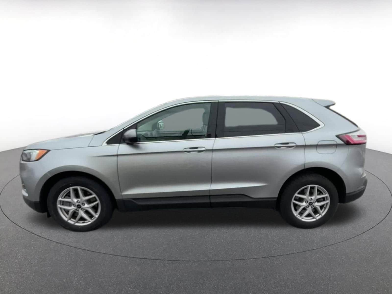 Thumbnail: 2024 Ford Edge - 8