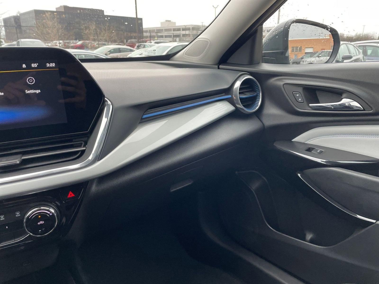 Thumbnail: 2025 Chevrolet Trax - 34