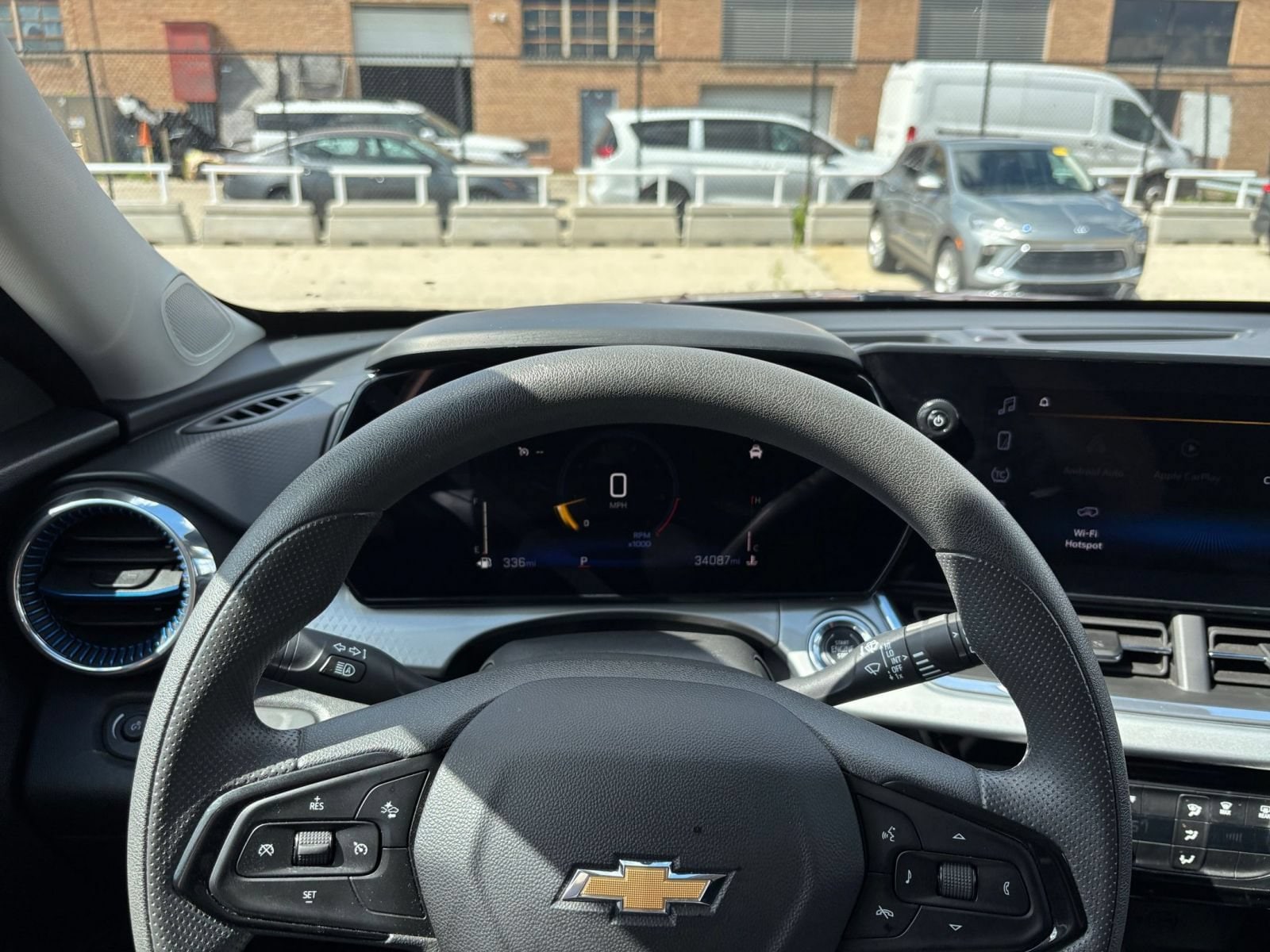 2025 Chevrolet Trax LT - Photo 33