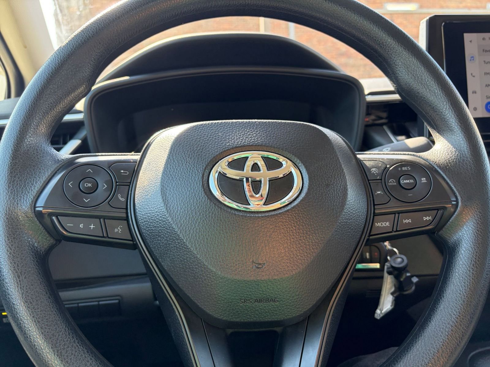 Thumbnail: 2025 Toyota Corolla - 25