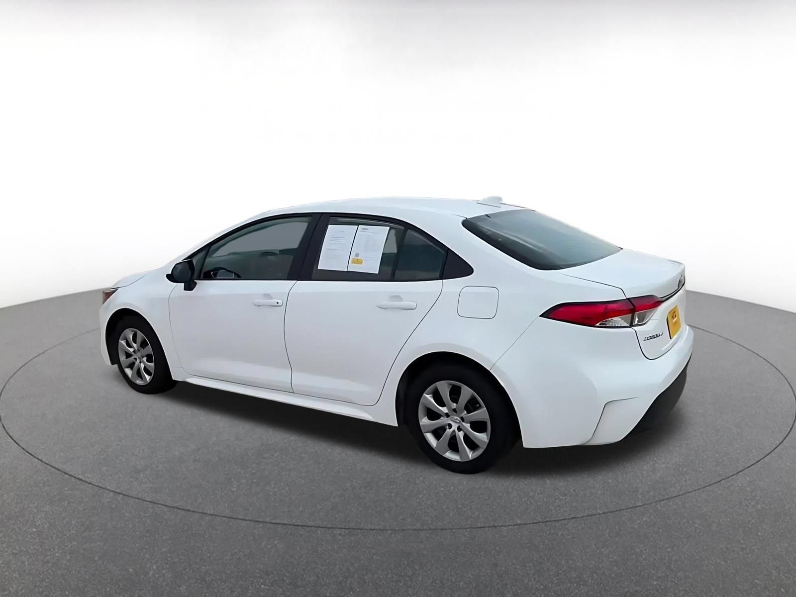 Thumbnail: 2025 Toyota Corolla - 10