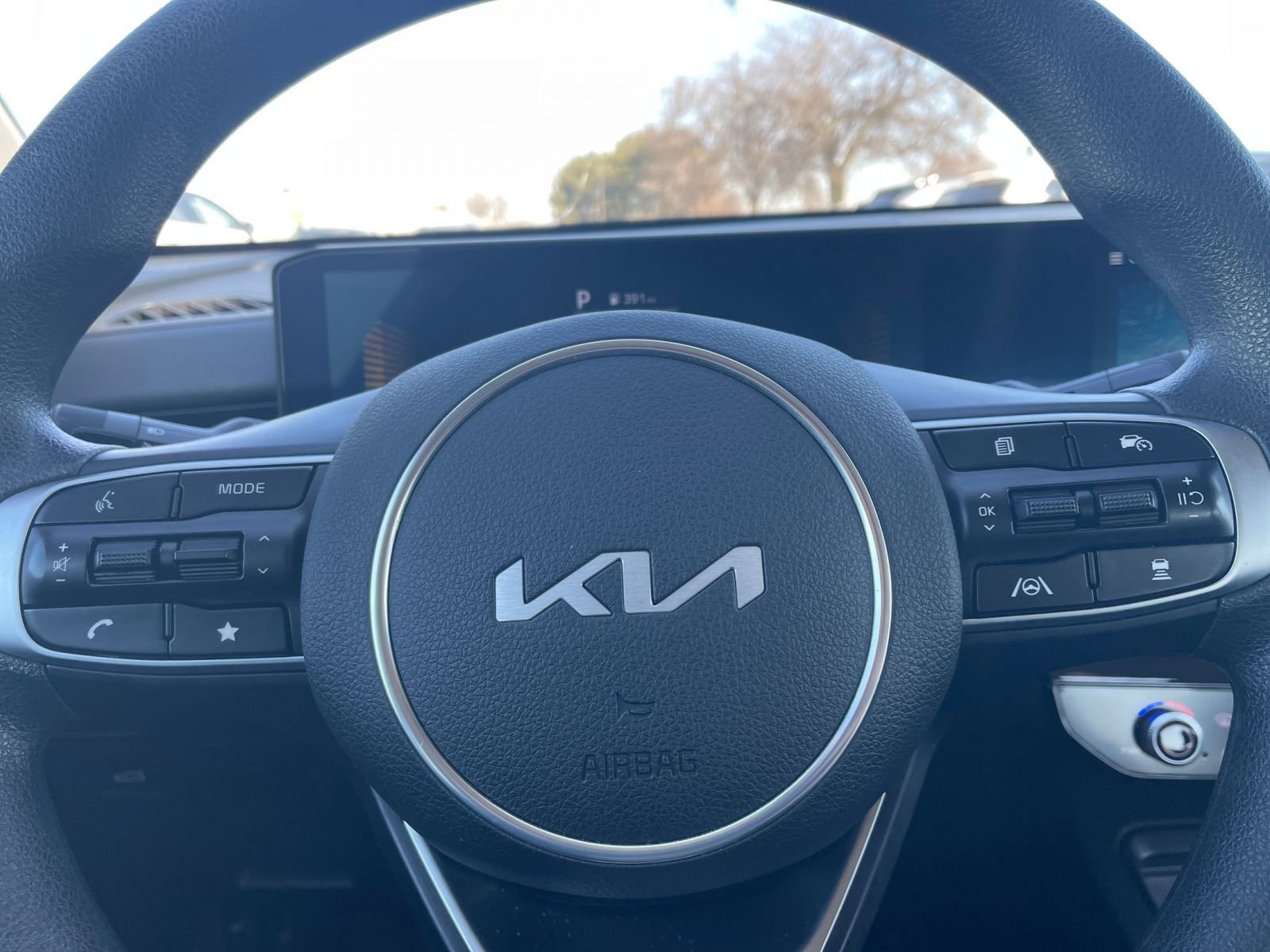 Thumbnail: 2025 Kia K5 - 28