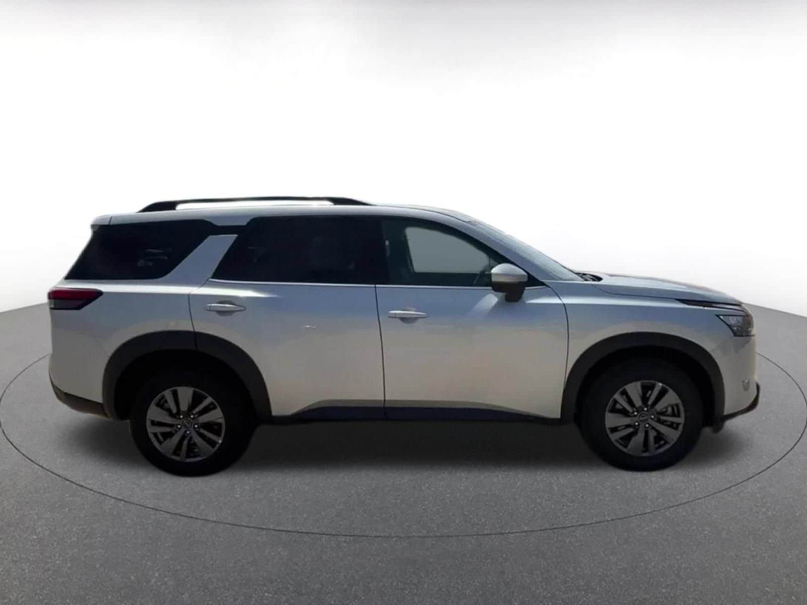 Thumbnail: 2025 Nissan Pathfinder - 16