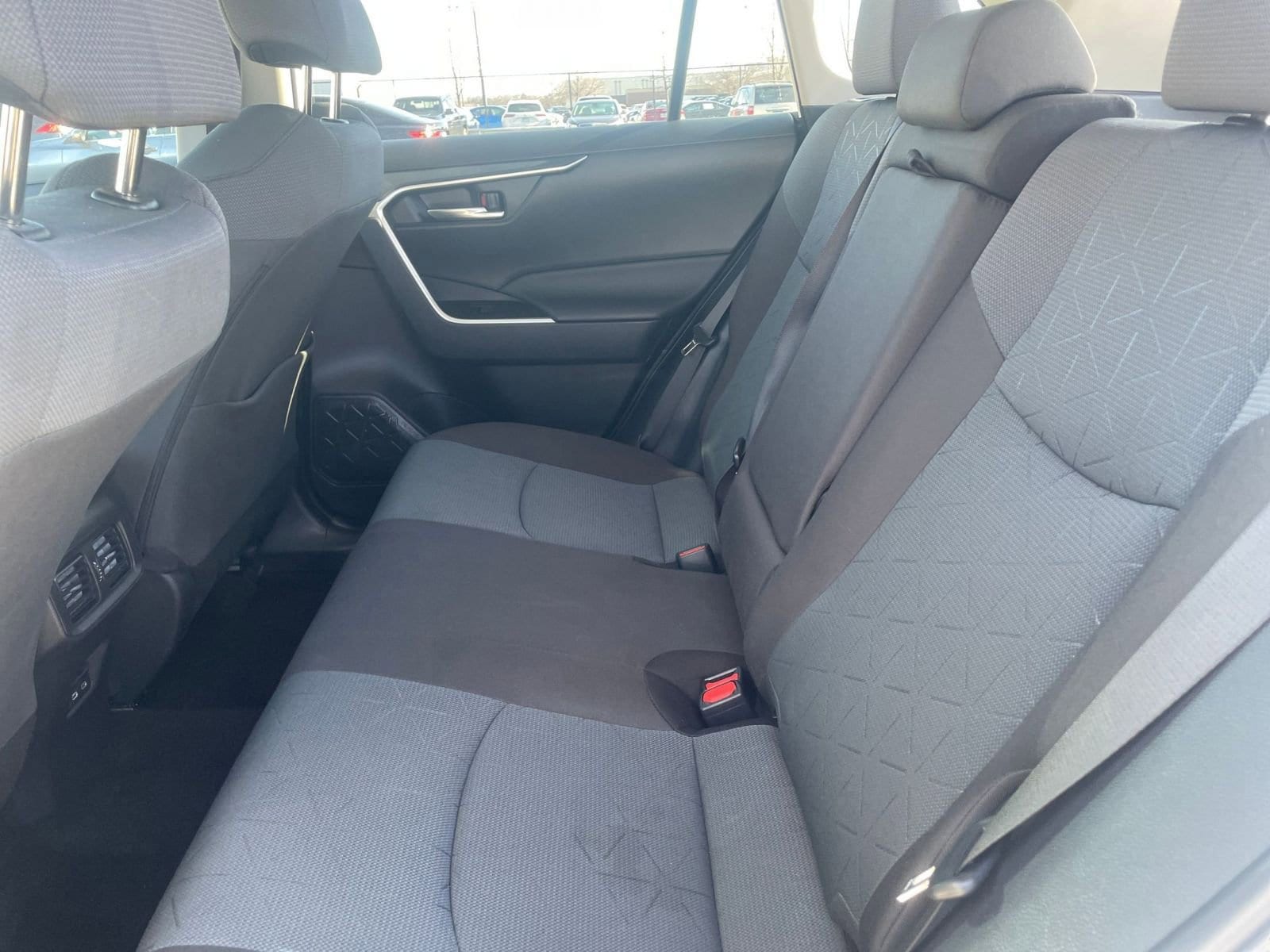 Thumbnail: 2025 Toyota RAV4 - 27