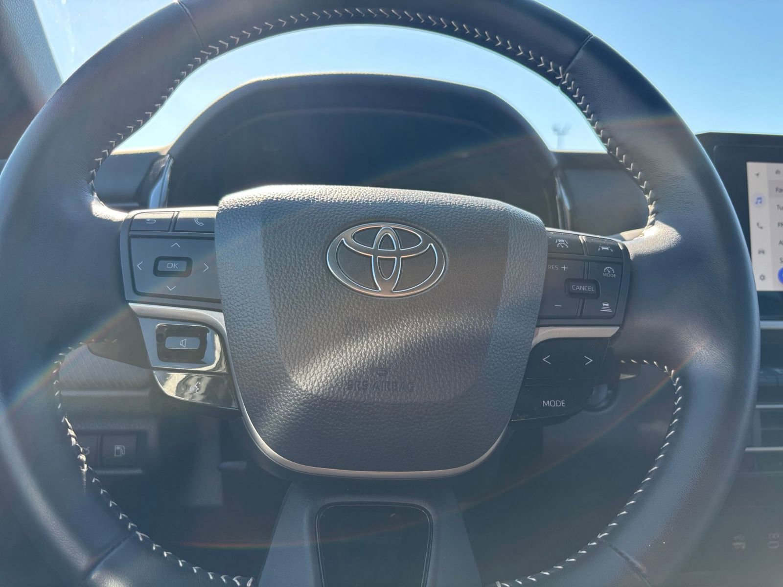 Thumbnail: 2025 Toyota Camry - 28