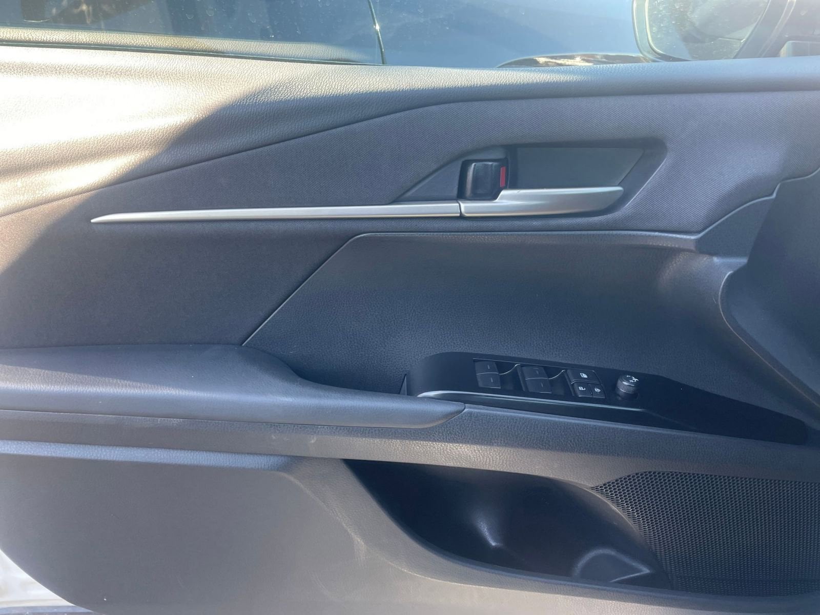 Thumbnail: 2025 Toyota Camry - 20