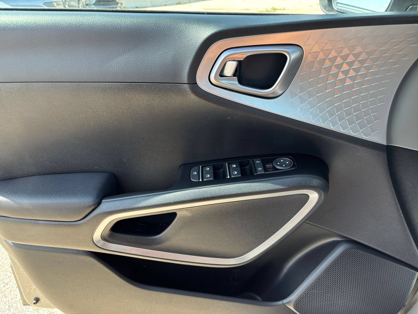 Thumbnail: 2025 Kia Soul - 18