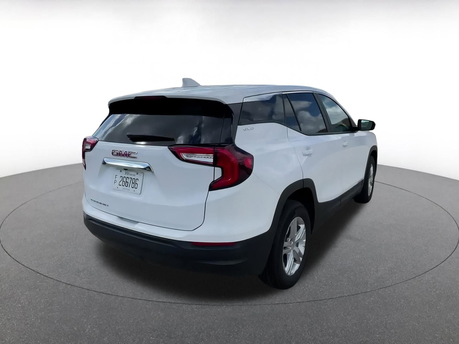 Thumbnail: 2024 GMC Terrain - 14