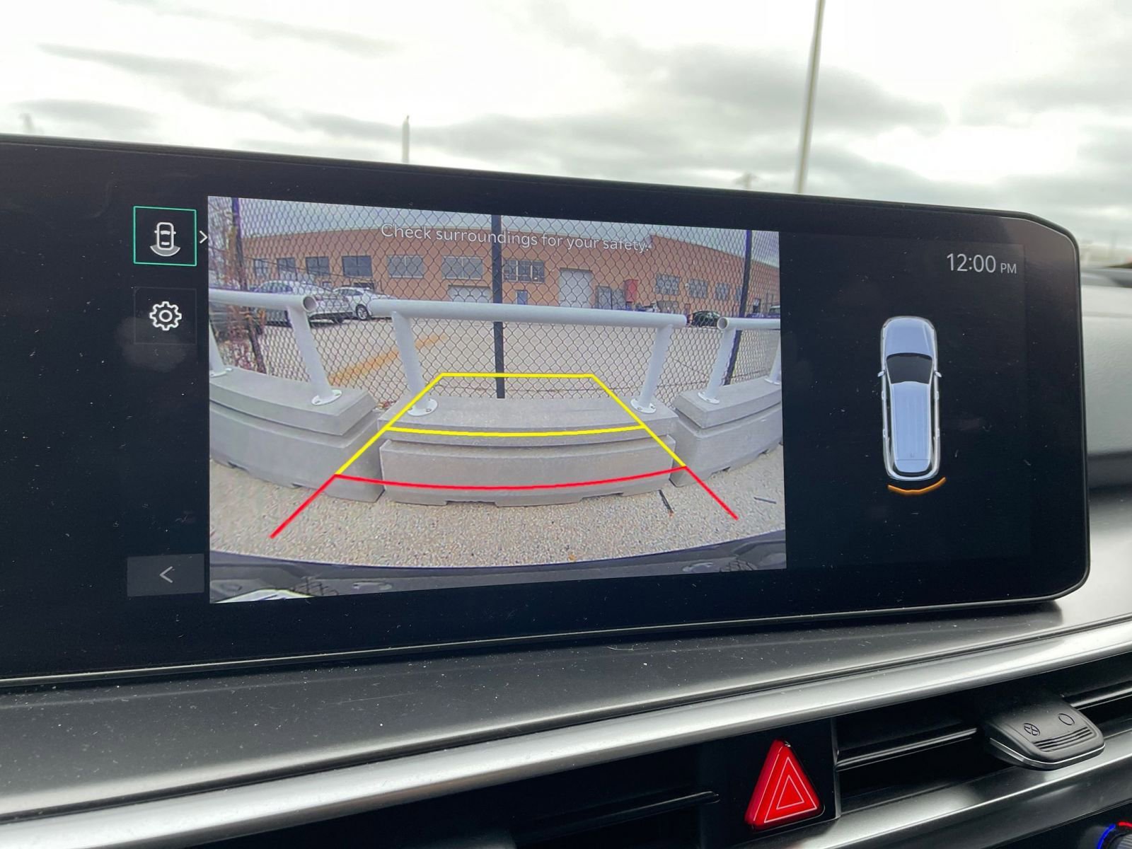 Thumbnail: 2024 Kia Sorento - 17