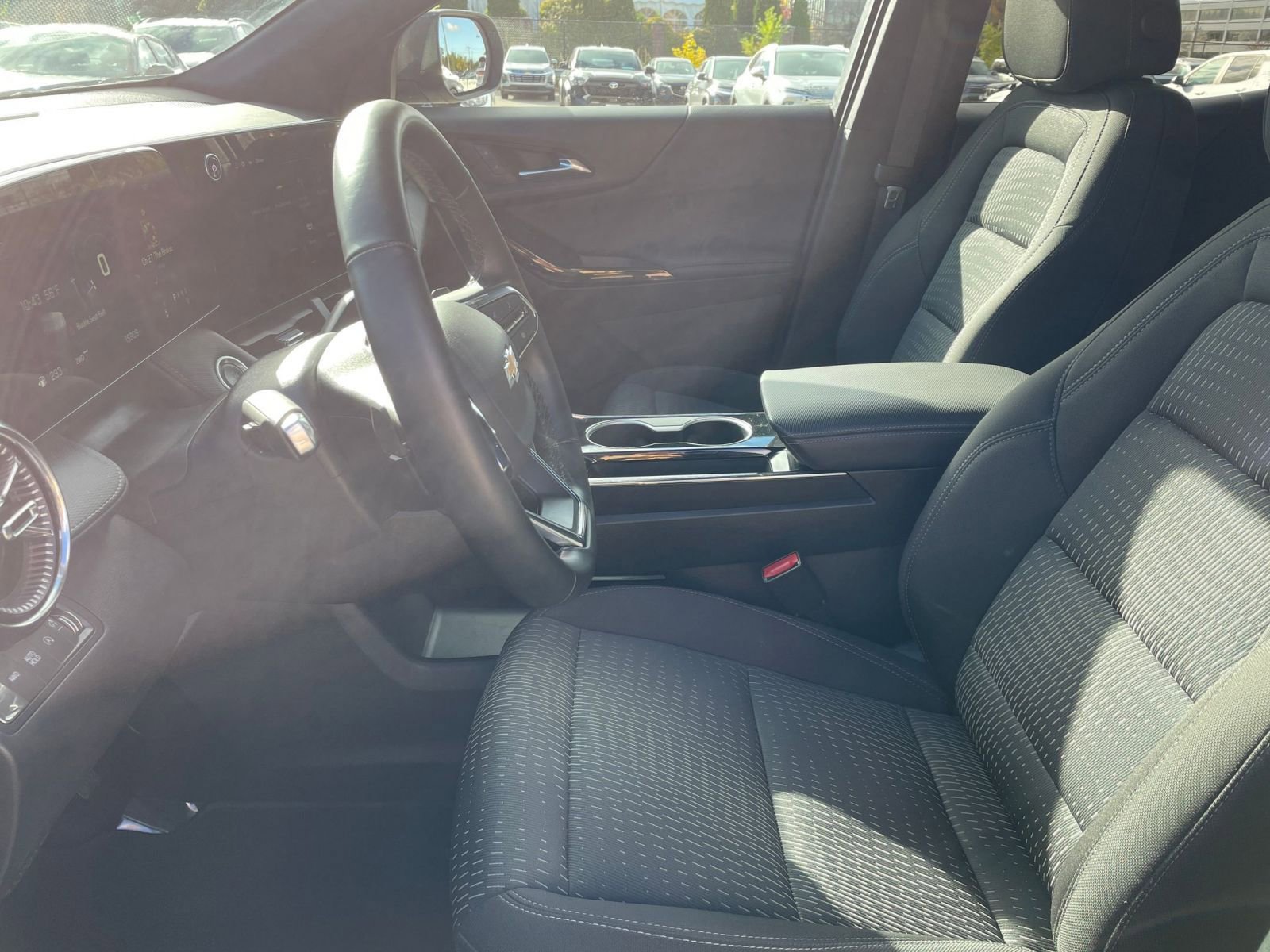 Thumbnail: 2025 Chevrolet Equinox - 27