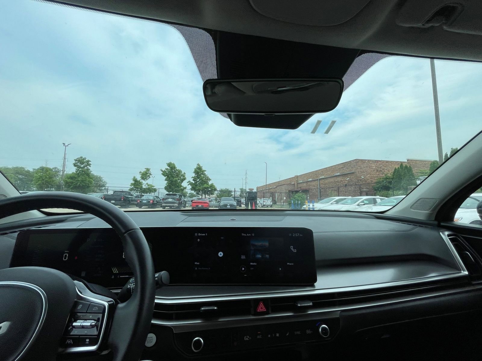 2024 Kia Sorento S 33
