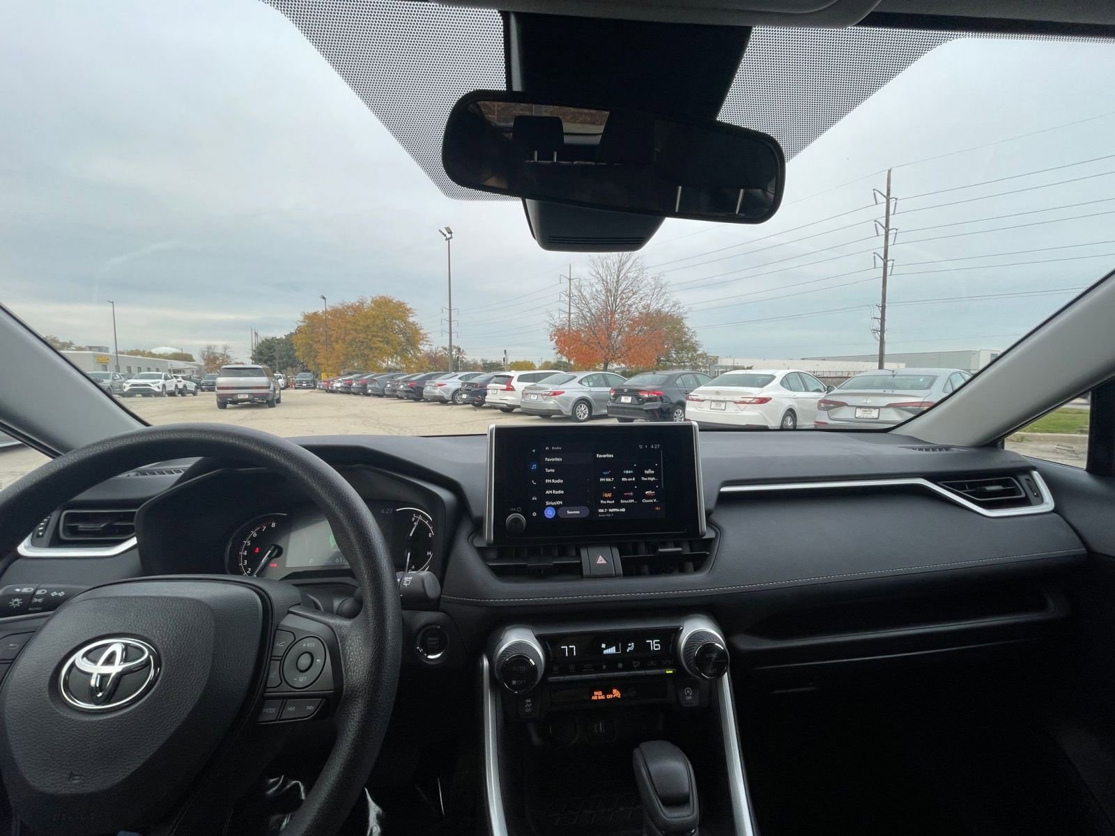 Thumbnail: 2025 Toyota RAV4 - 33