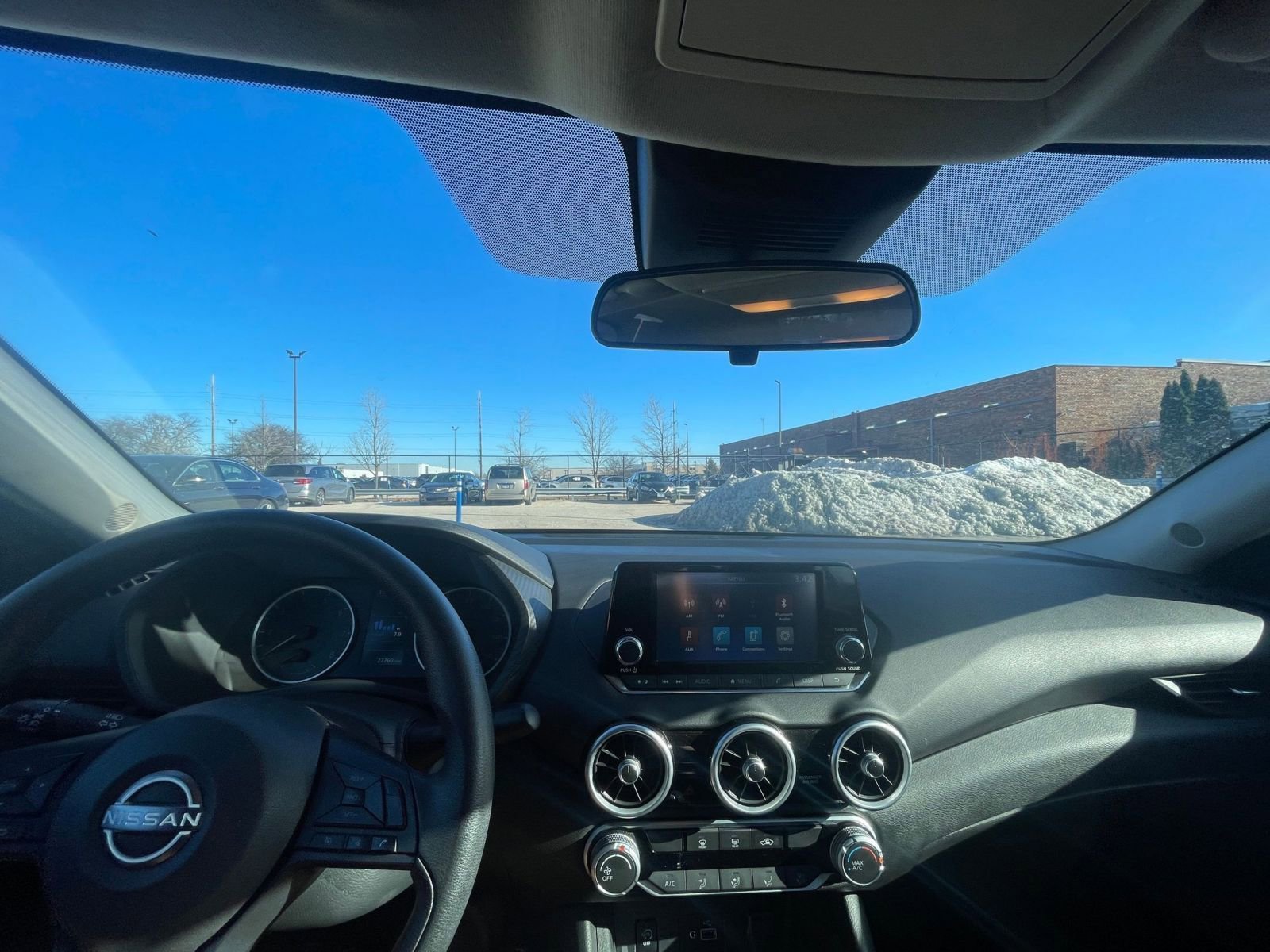 Thumbnail: 2025 Nissan Sentra - 33