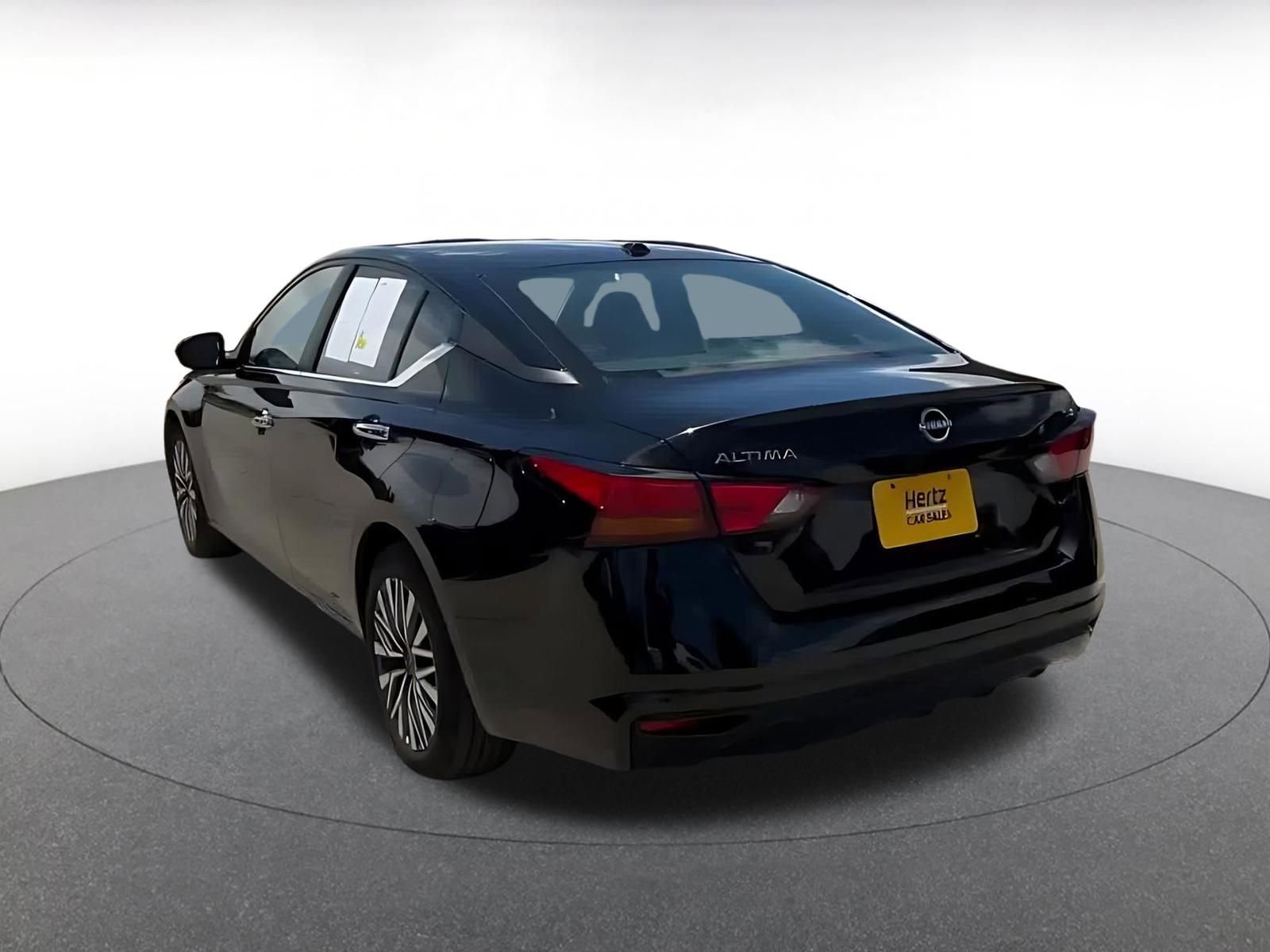 Thumbnail: 2025 Nissan Altima - 11