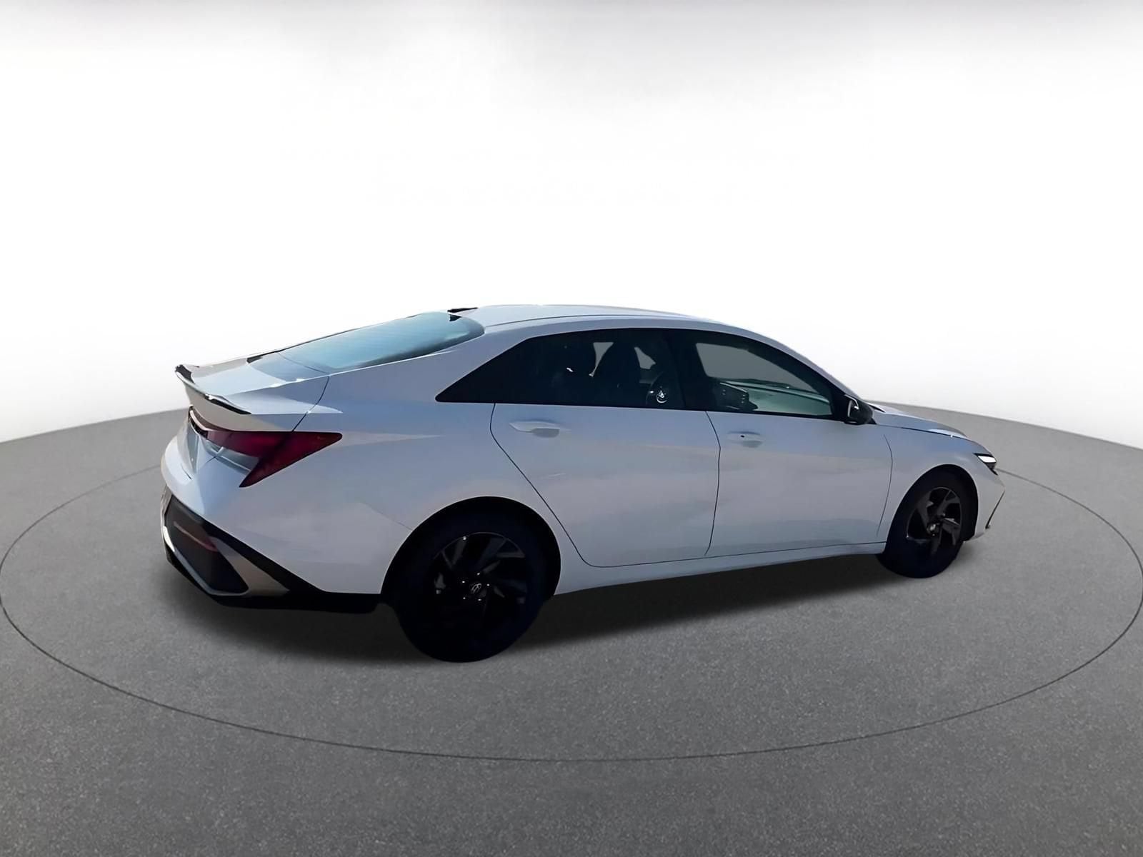 Thumbnail: 2026 Hyundai Elantra - 14