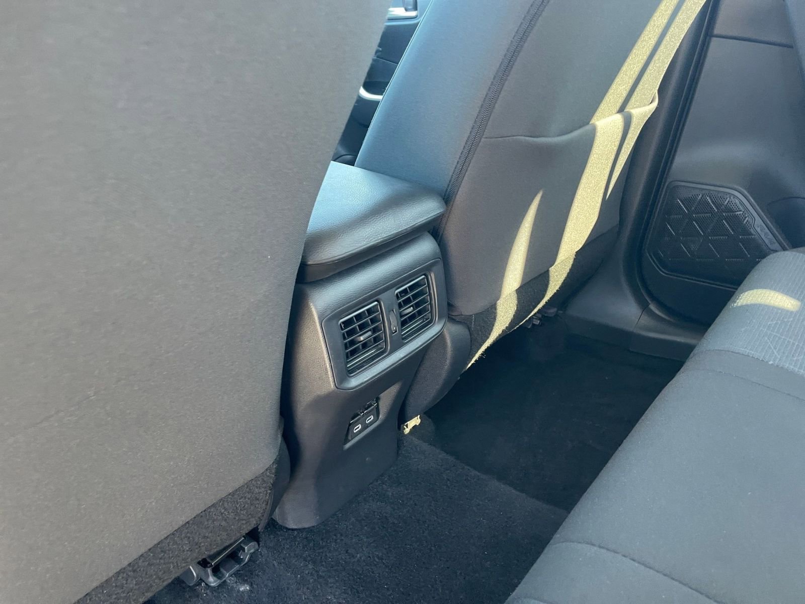 Thumbnail: 2025 Toyota RAV4 - 24