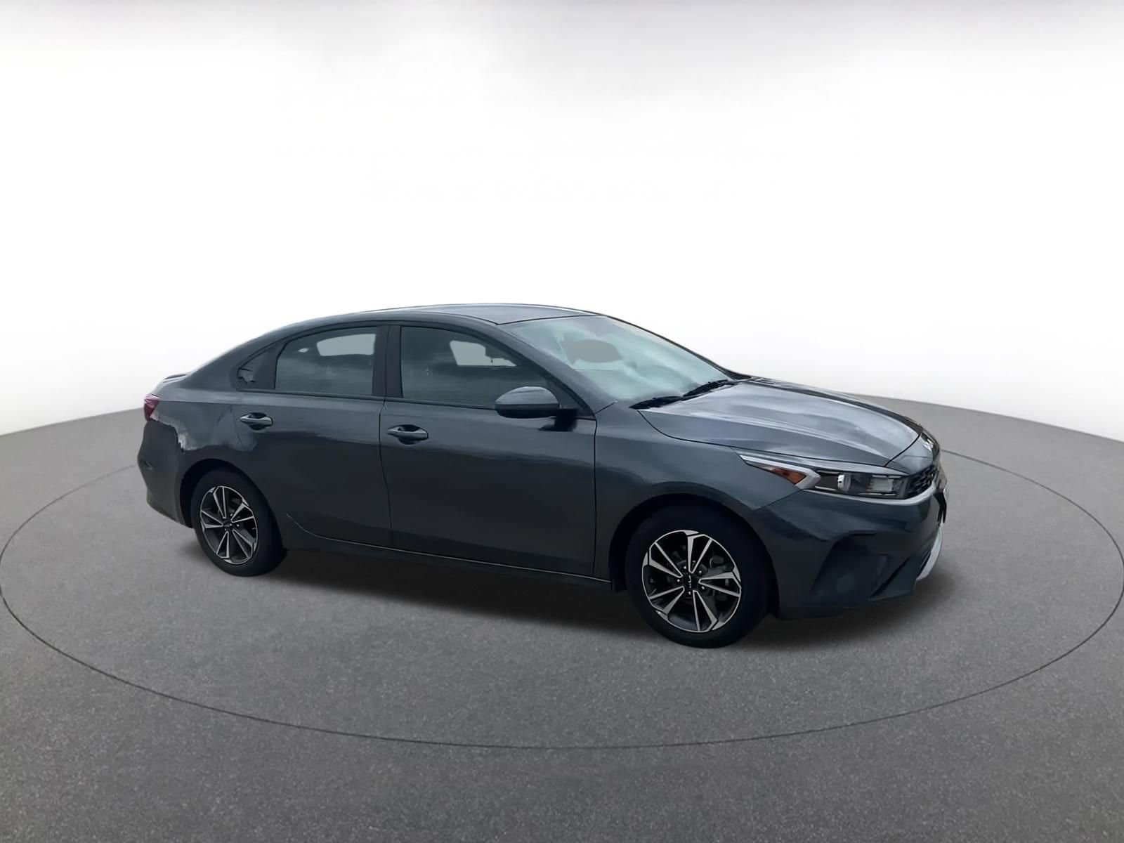 Thumbnail: 2024 Kia Forte - 2