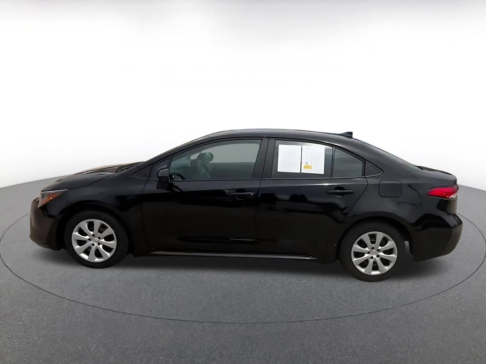 Thumbnail: 2025 Toyota Corolla - 8