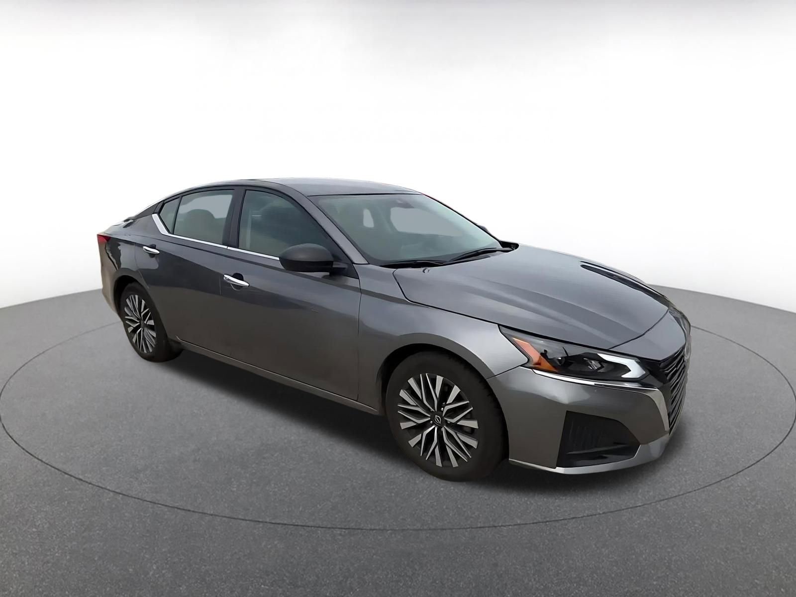 Thumbnail: 2025 Nissan Altima - 2