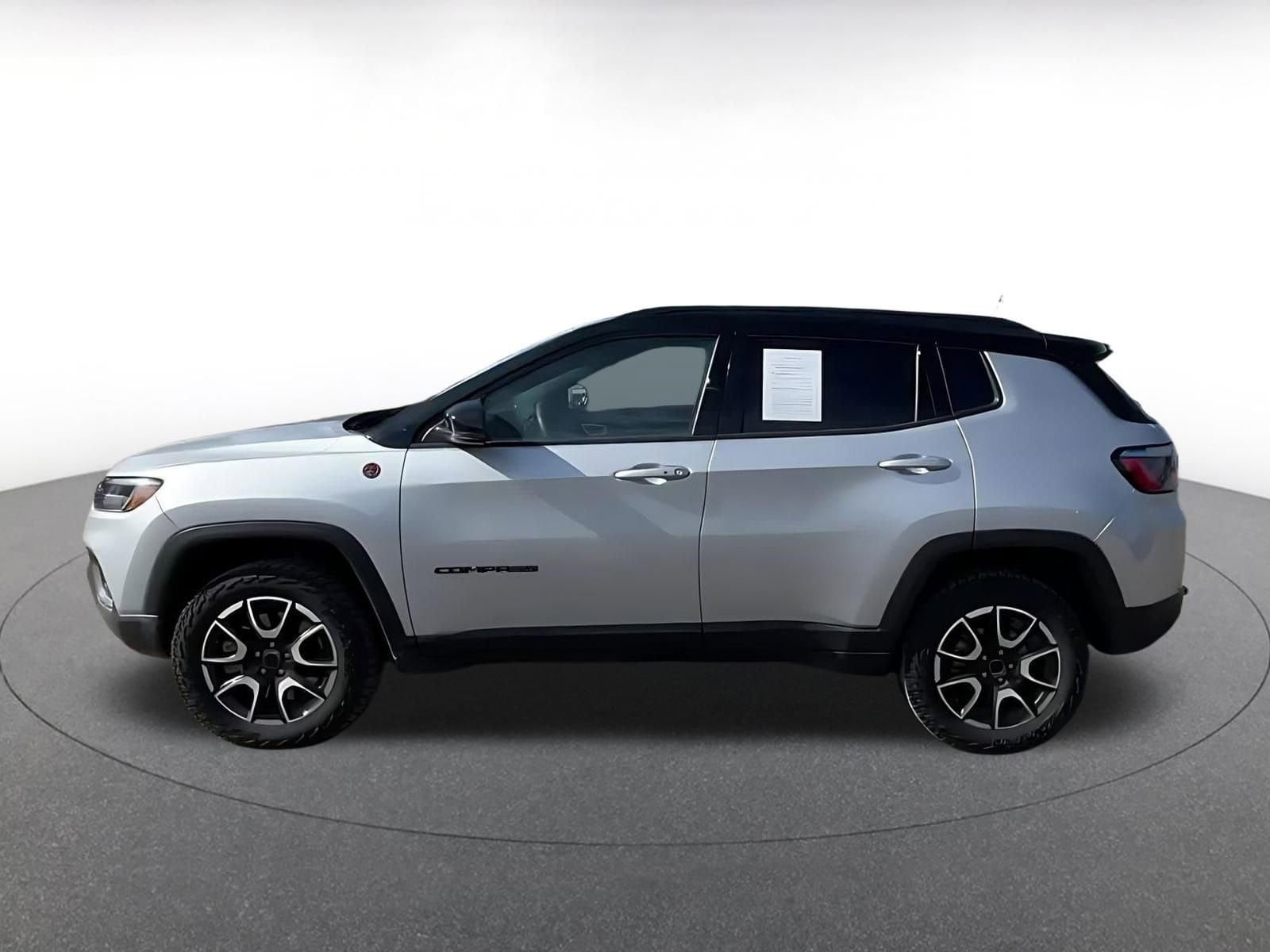 Thumbnail: 2025 Jeep Compass - 8