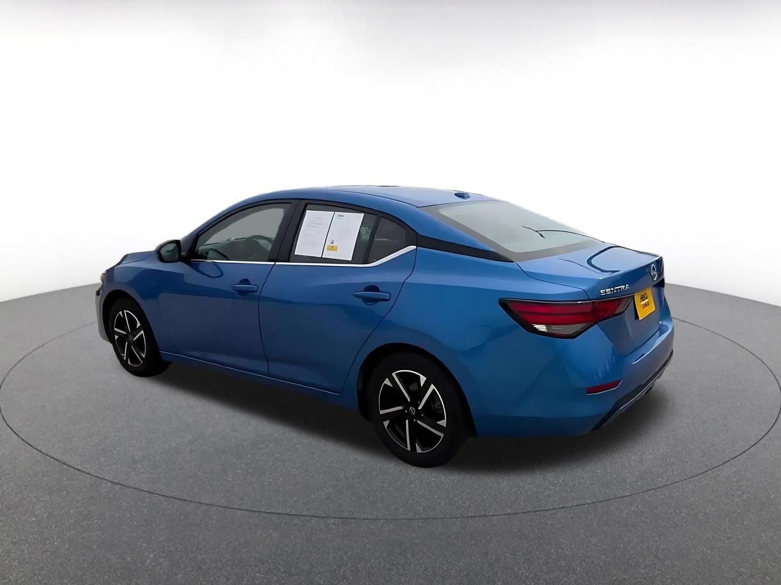 Thumbnail: 2025 Nissan Sentra - 10