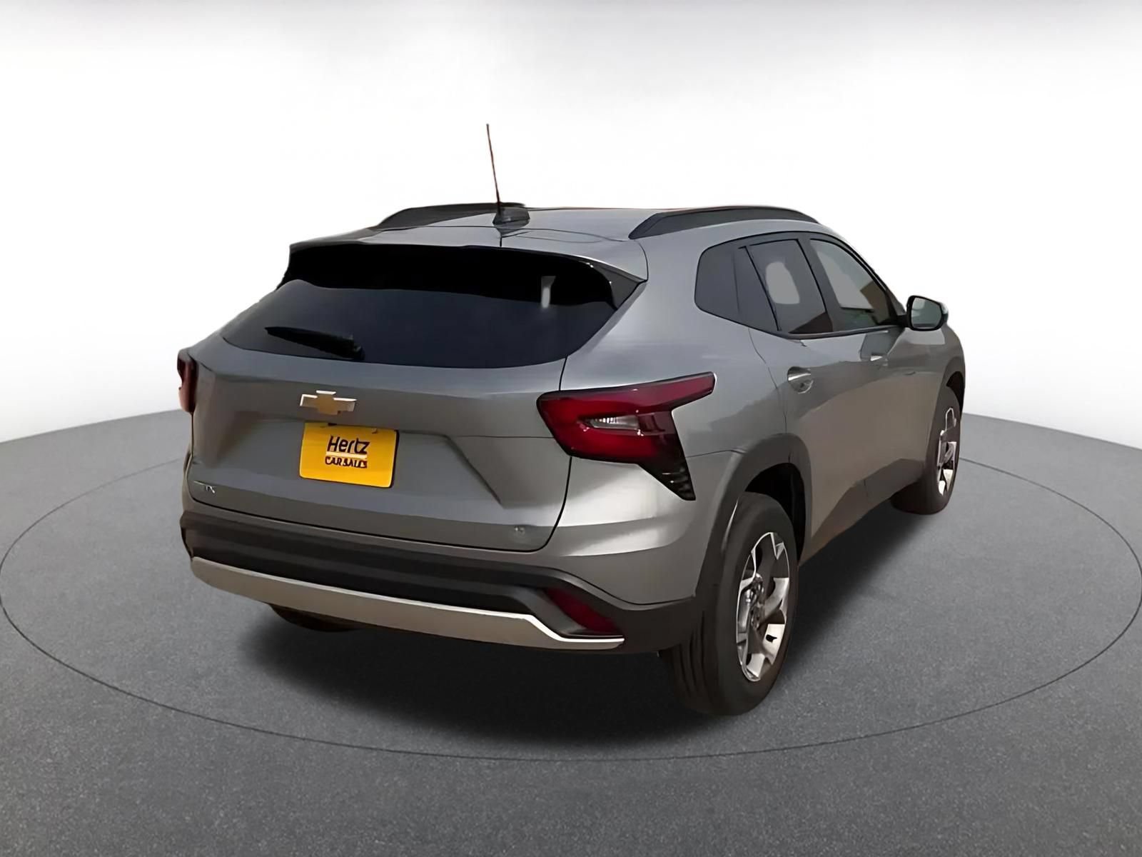 Thumbnail: 2025 Chevrolet Trax - 12