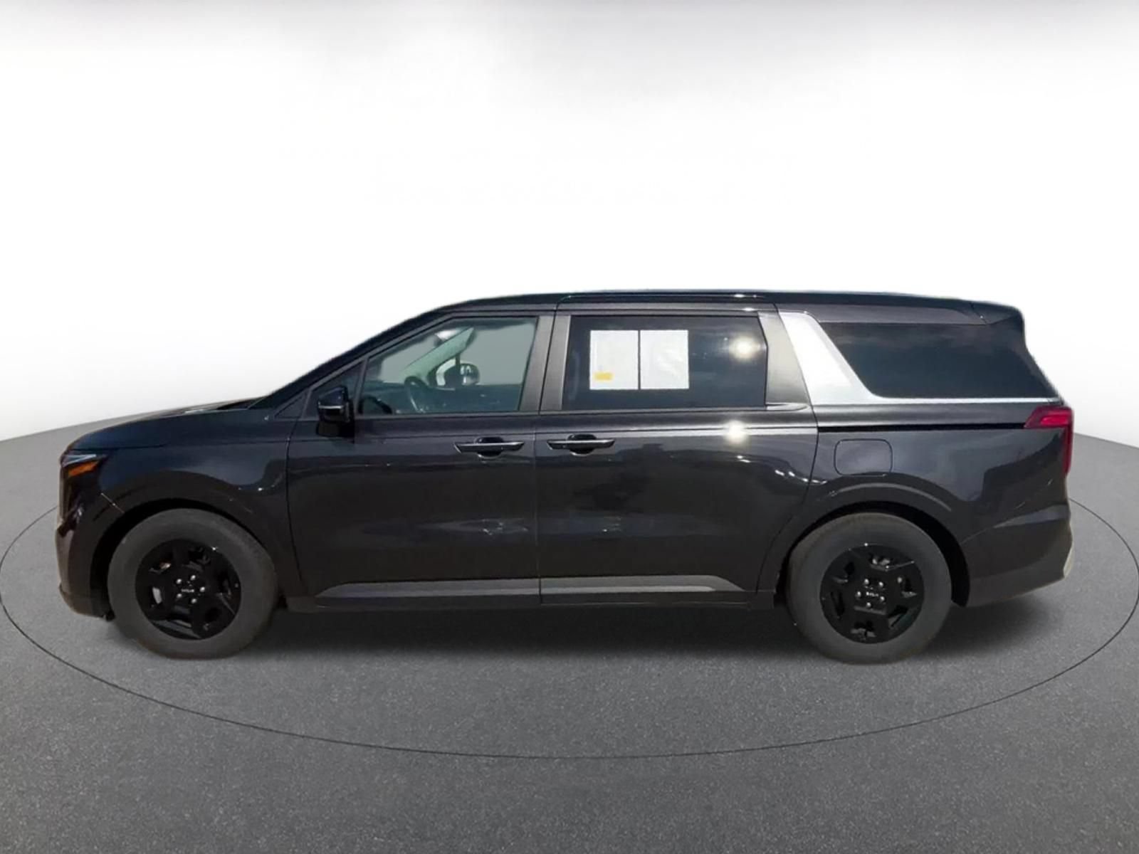 Thumbnail: 2026 Kia Carnival - 9