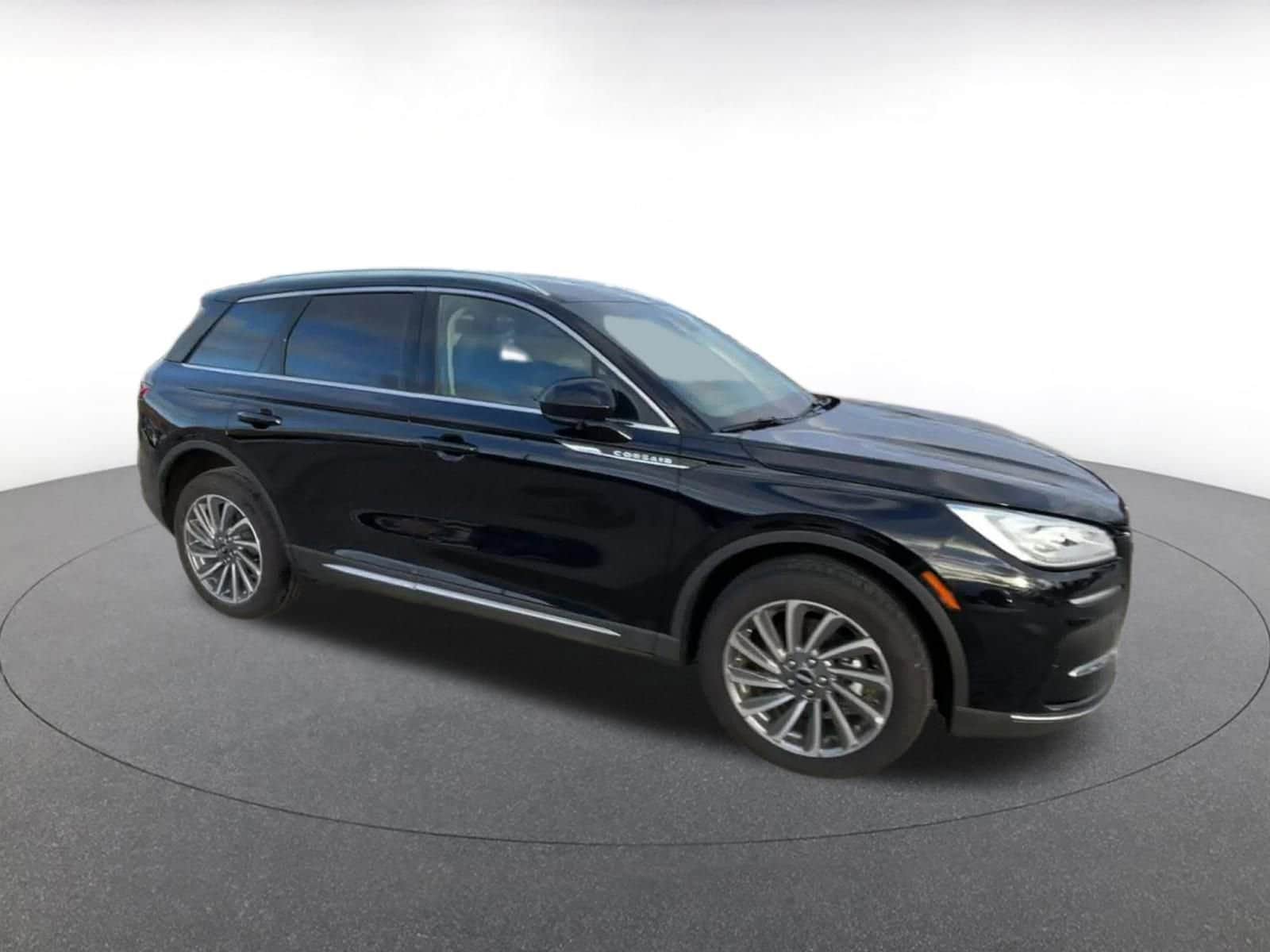 Thumbnail: 2024 Lincoln Corsair - 2